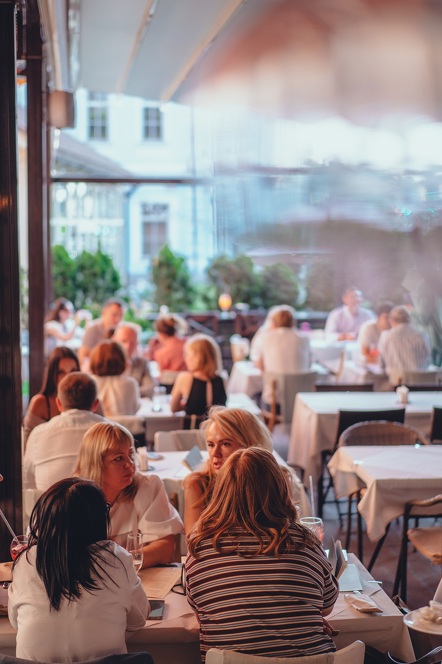 В ресторане Beer&Brut запустили утренние вечеринки (фото 2)