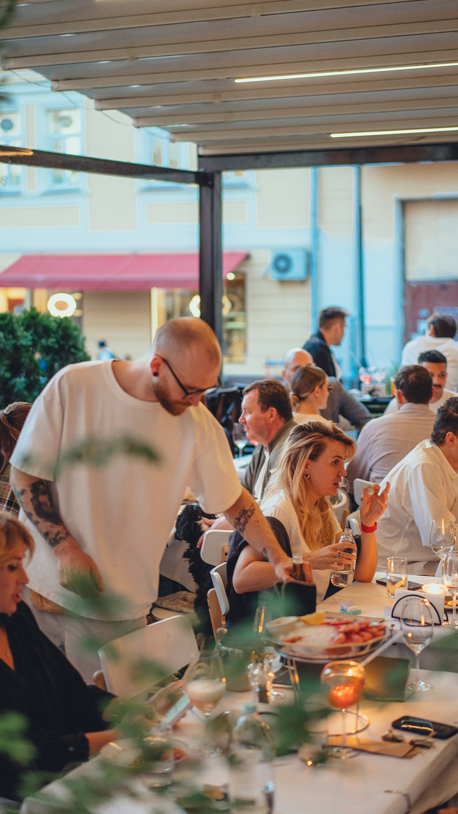 В ресторане Beer&Brut запустили утренние вечеринки (фото 5)