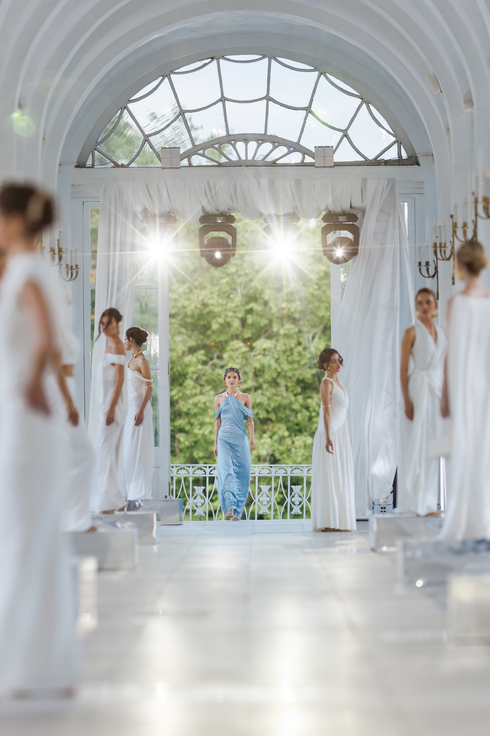 В Санкт-Петербурге состоялся показ новой коллекции бренда Lichi (фото 5)