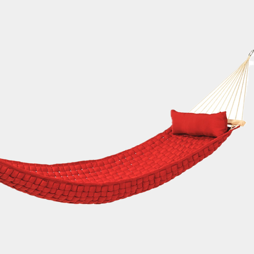 Полароид Fujifilm, уютный плед и резиновые сапоги в нежном фиалковом: что взять с собой на дачу. Выбор BURO. (фото 31)