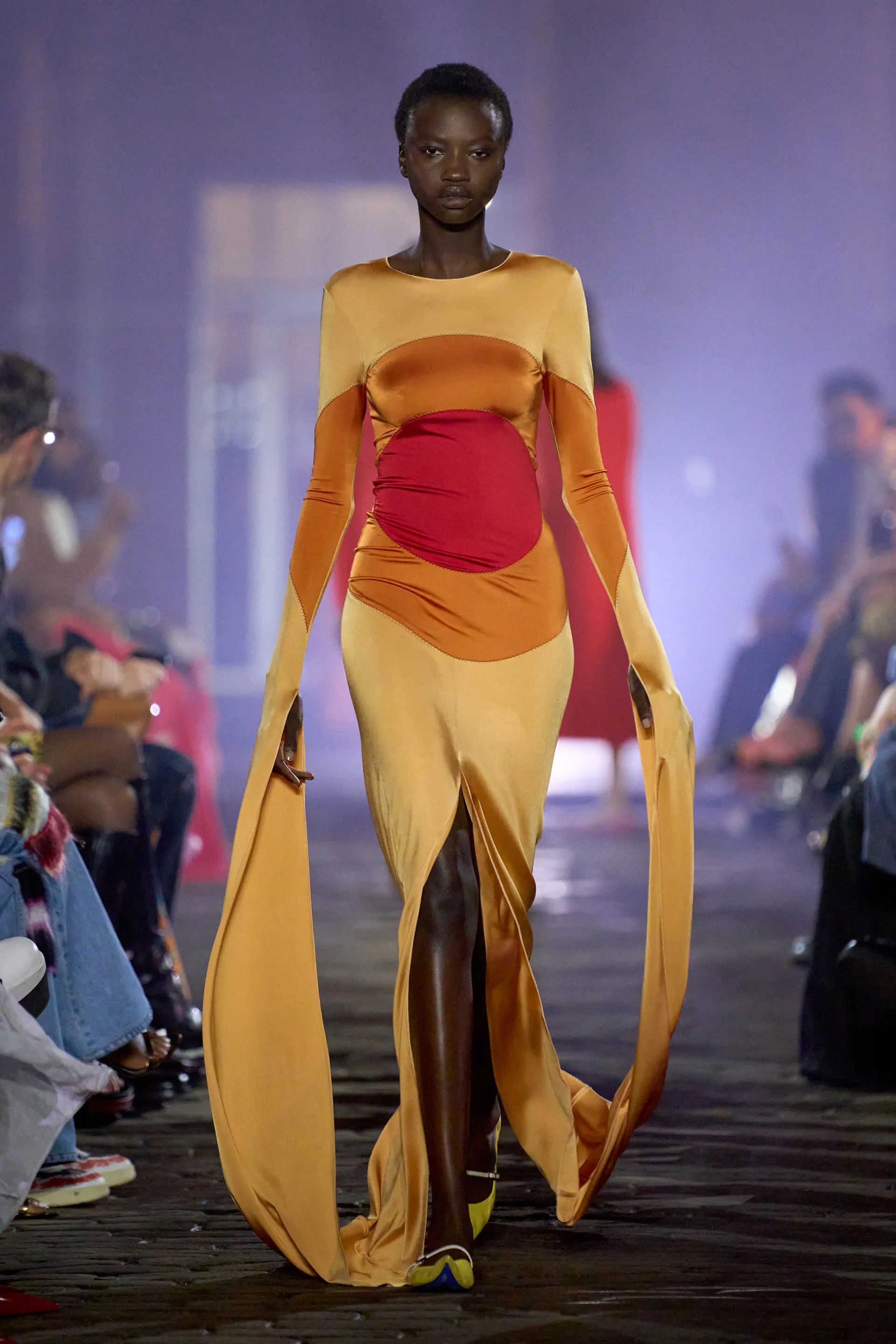 Ирония, швы наружу и право быть собой: 10 причин, по которым любили Франческо Риссо в Marni (фото 4)