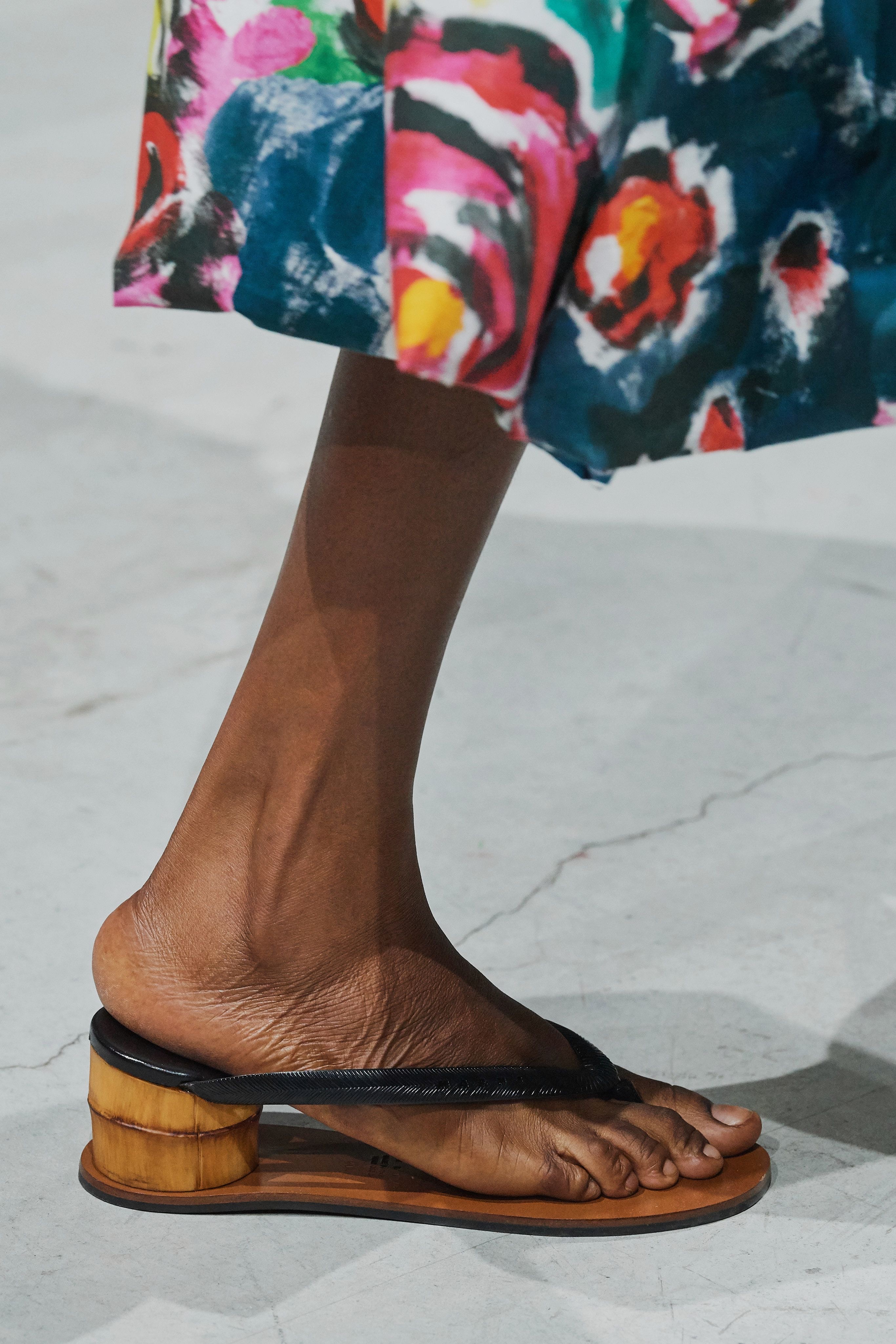 Ирония, швы наружу и право быть собой: 10 причин, по которым любили Франческо Риссо в Marni (фото 36)