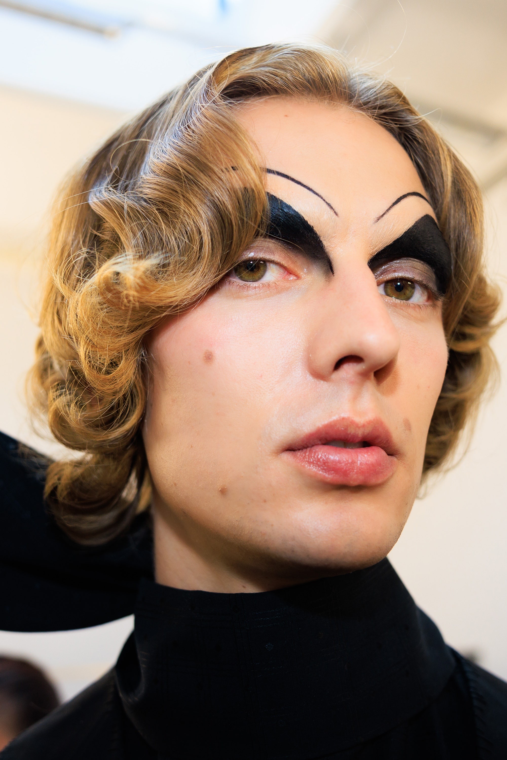 Ирония, швы наружу и право быть собой: 10 причин, по которым любили Франческо Риссо в Marni (фото 39)