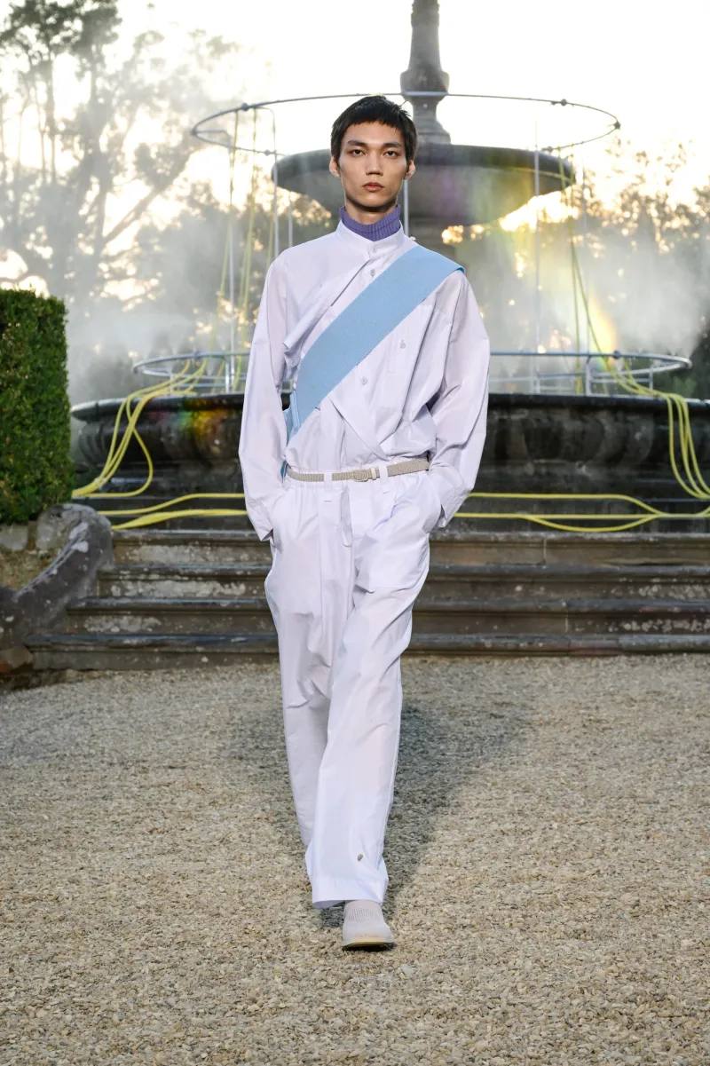 Issey Miyake показал летнюю коллекцию мужской линии Homme Plissé (фото 6)