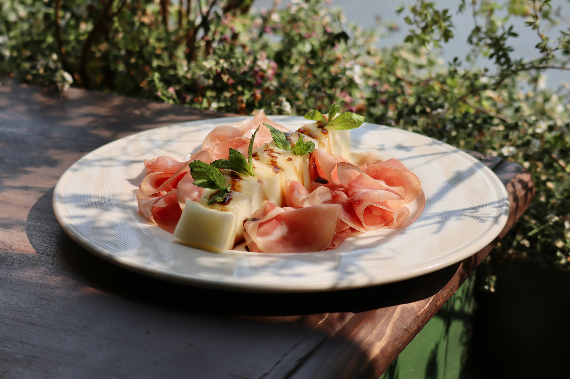 Новости ресторанов: гаспачо с креветкой, бургер из вагю и азбуз с фетой (фото 11)