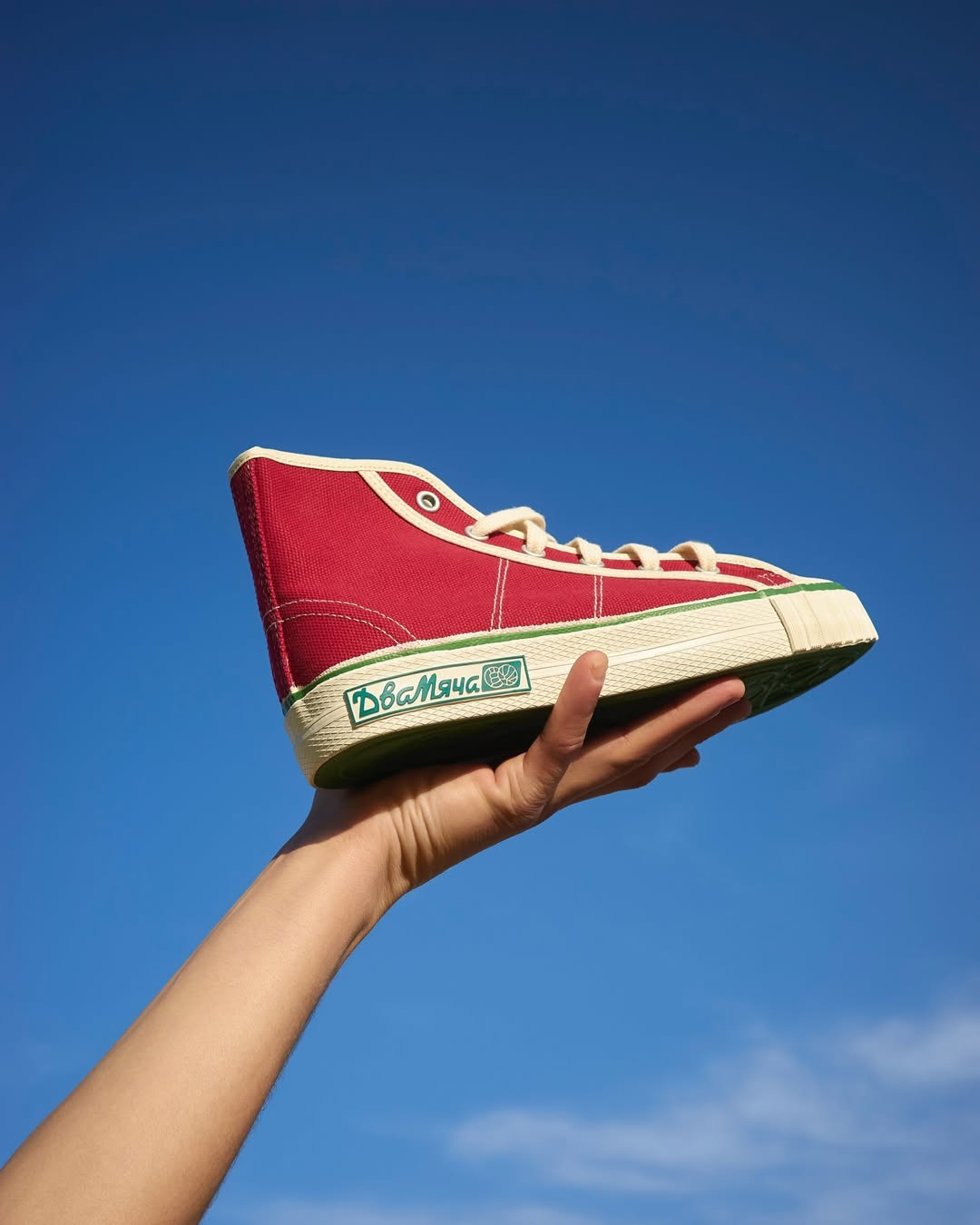 «Кино», Lavblast и «Сироткин»: какая музыка отражает ценности бренда «Два Мяча» (фото 6)