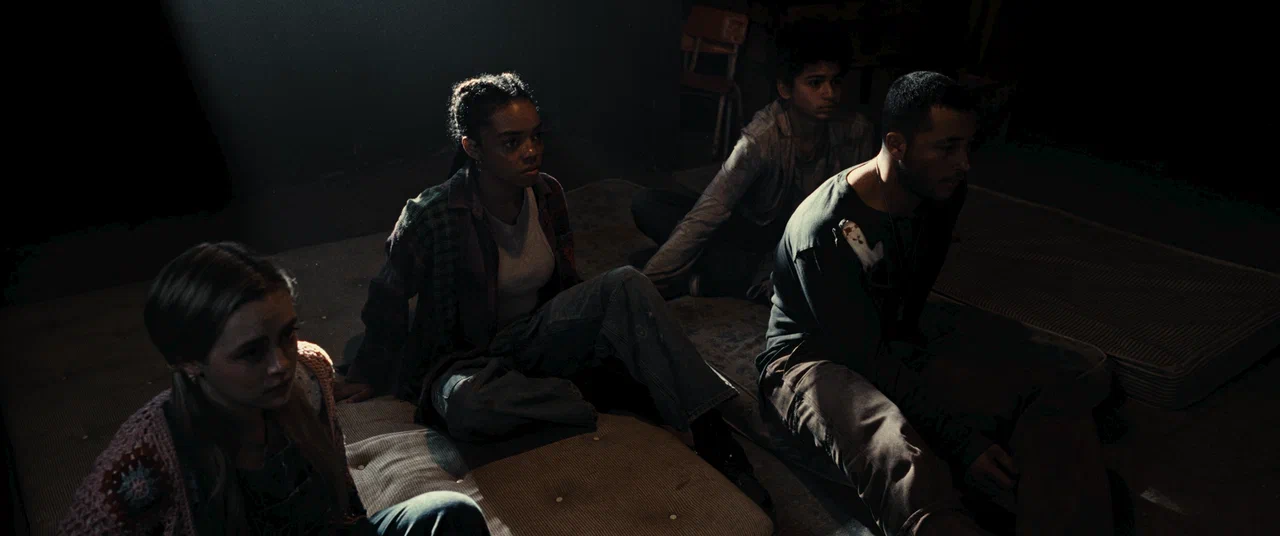 В российский прокат выходит фильм дочери Стивена Спилберга «Одни из нас» (фото 3)