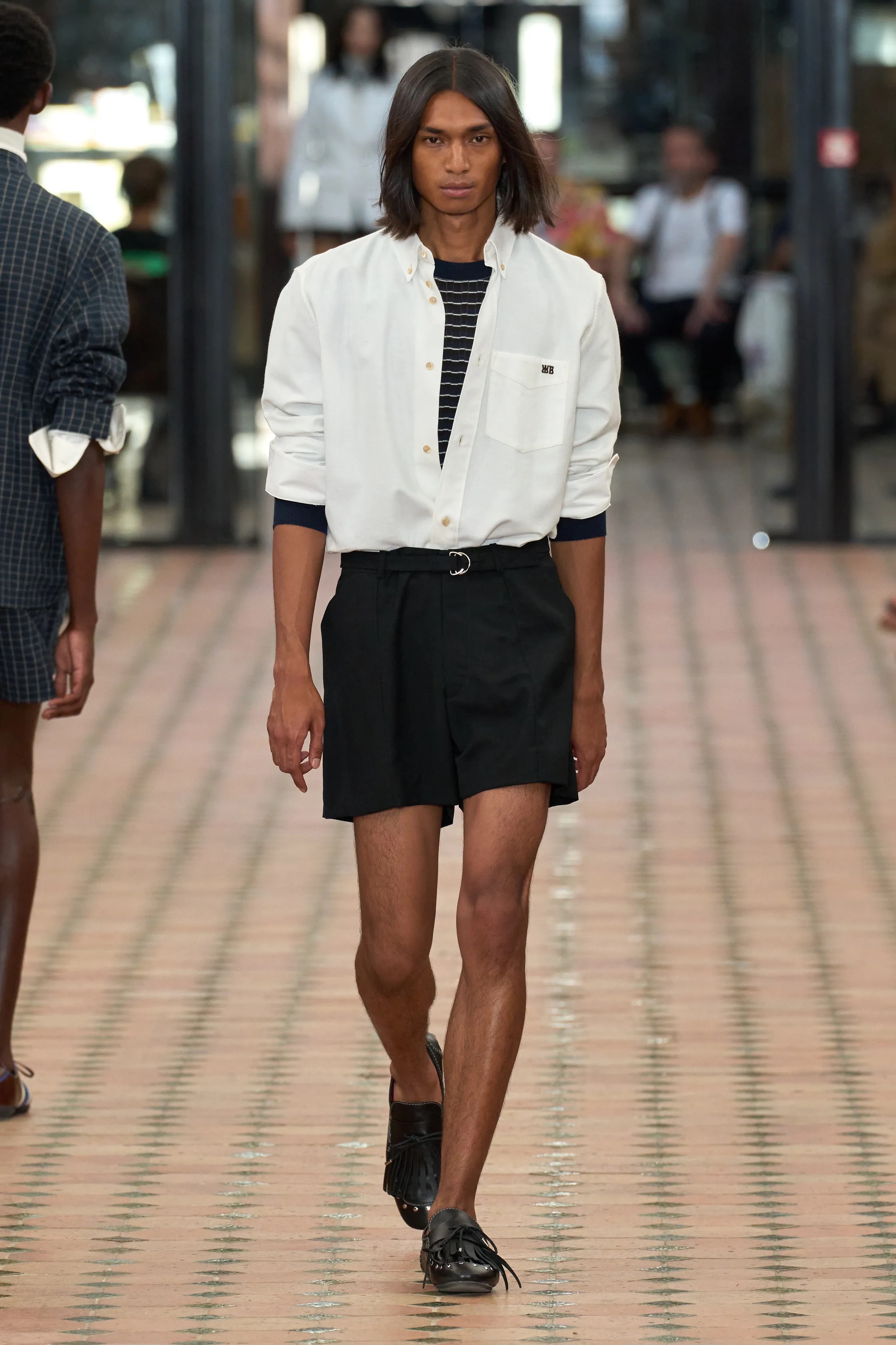 Чему нас научили мужские коллекции сезона весна-лето 2026. Свежие идеи, которые хотим внедрить уже сейчас (фото 22)