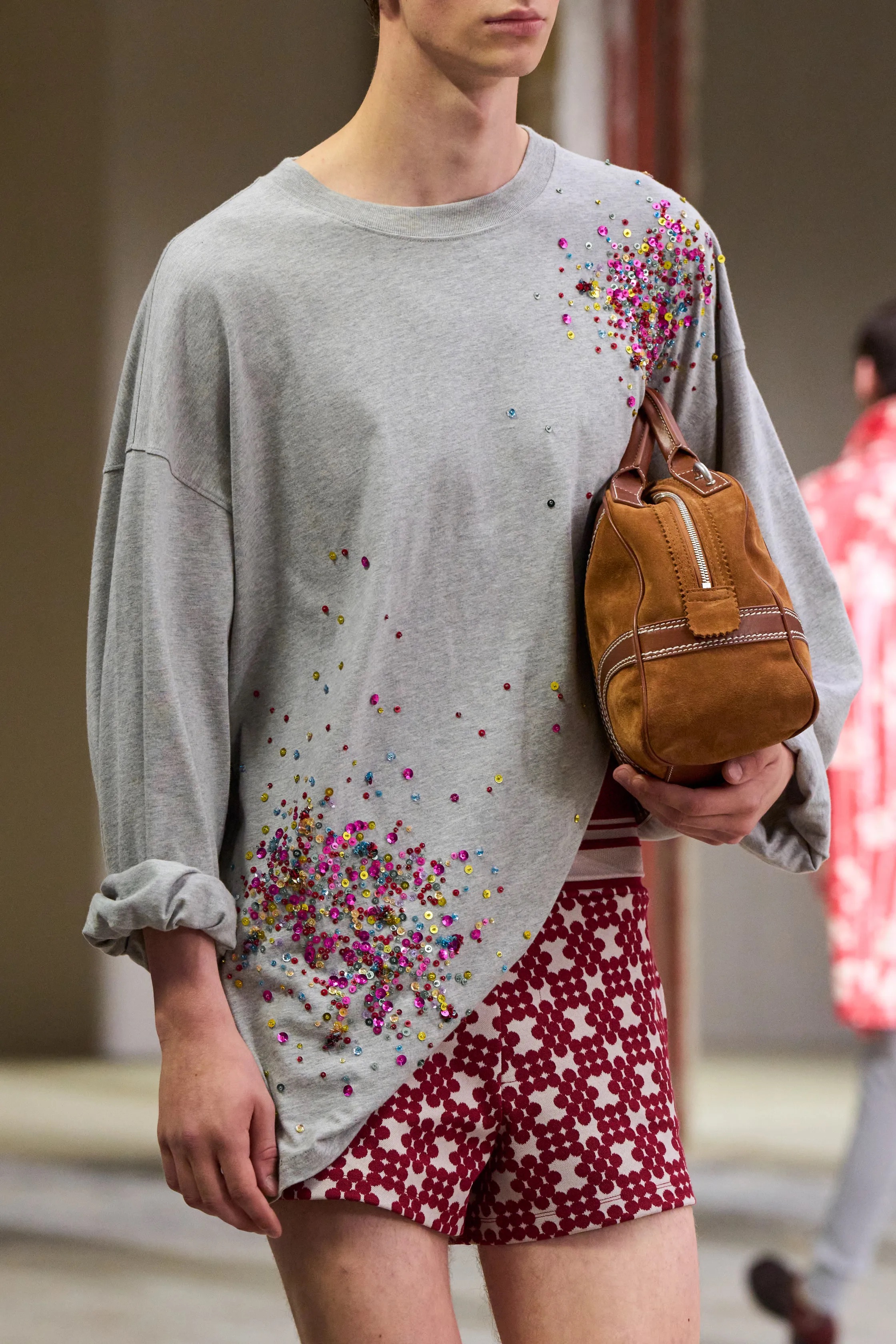 Чему нас научили мужские коллекции сезона весна-лето 2026. Свежие идеи, которые хотим внедрить уже сейчас (фото 20)