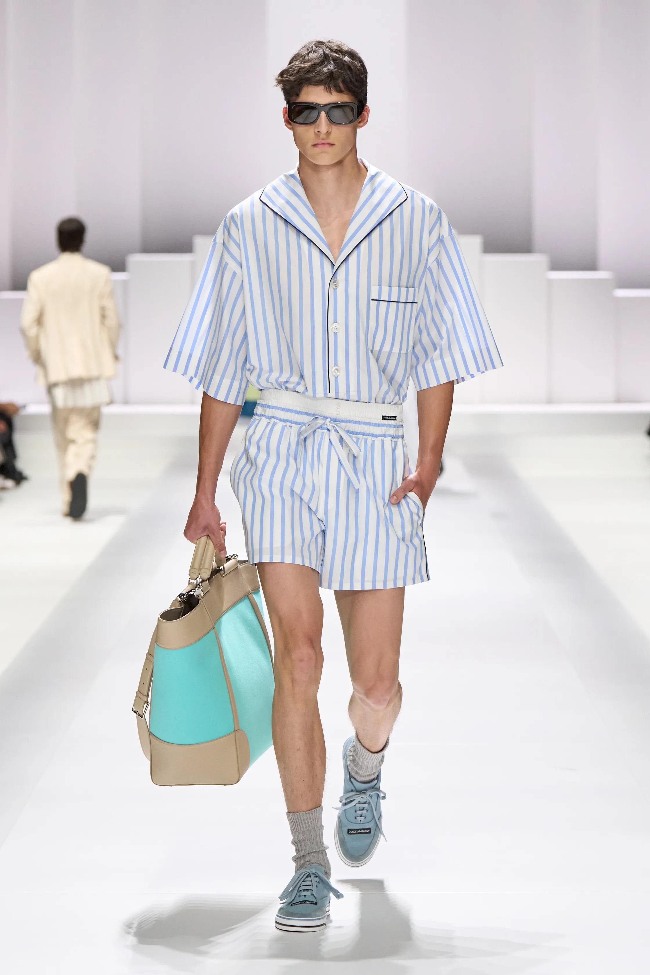 Чему нас научили мужские коллекции сезона весна-лето 2026. Свежие идеи, которые хотим внедрить уже сейчас (фото 19)