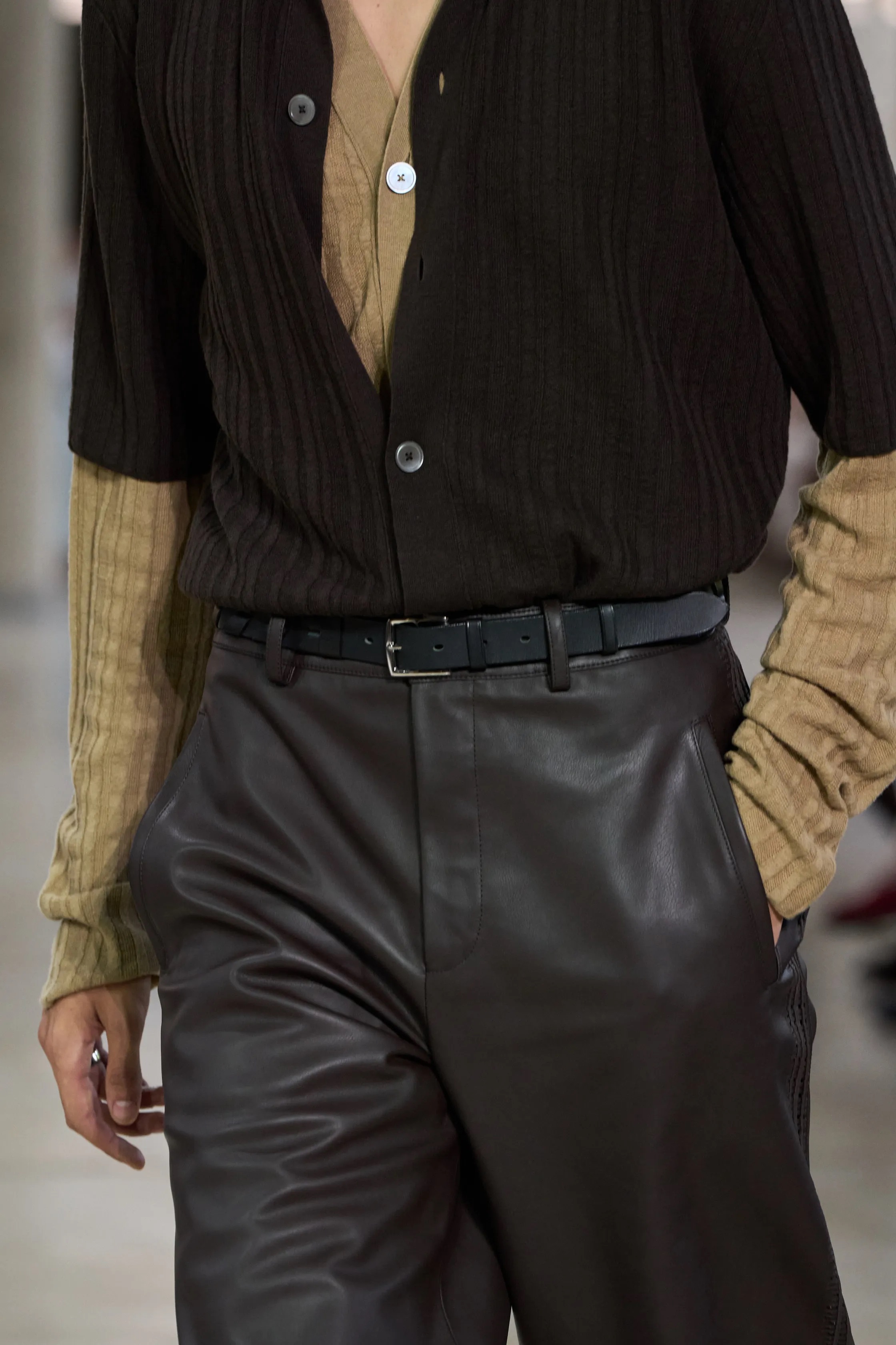 Чему нас научили мужские коллекции сезона весна-лето 2026. Свежие идеи, которые хотим внедрить уже сейчас (фото 26)