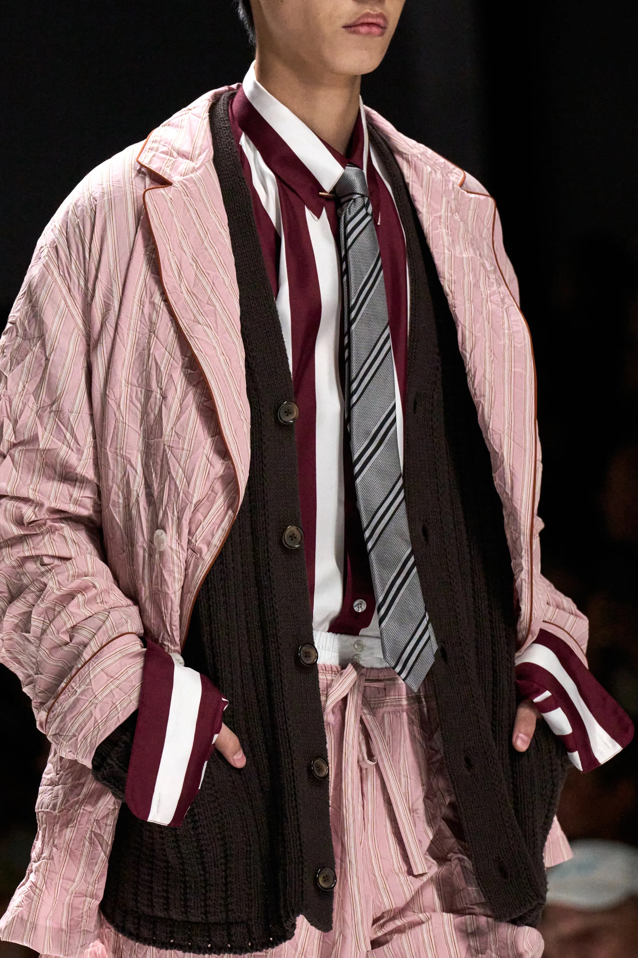 Чему нас научили мужские коллекции сезона весна-лето 2026. Свежие идеи, которые хотим внедрить уже сейчас (фото 29)