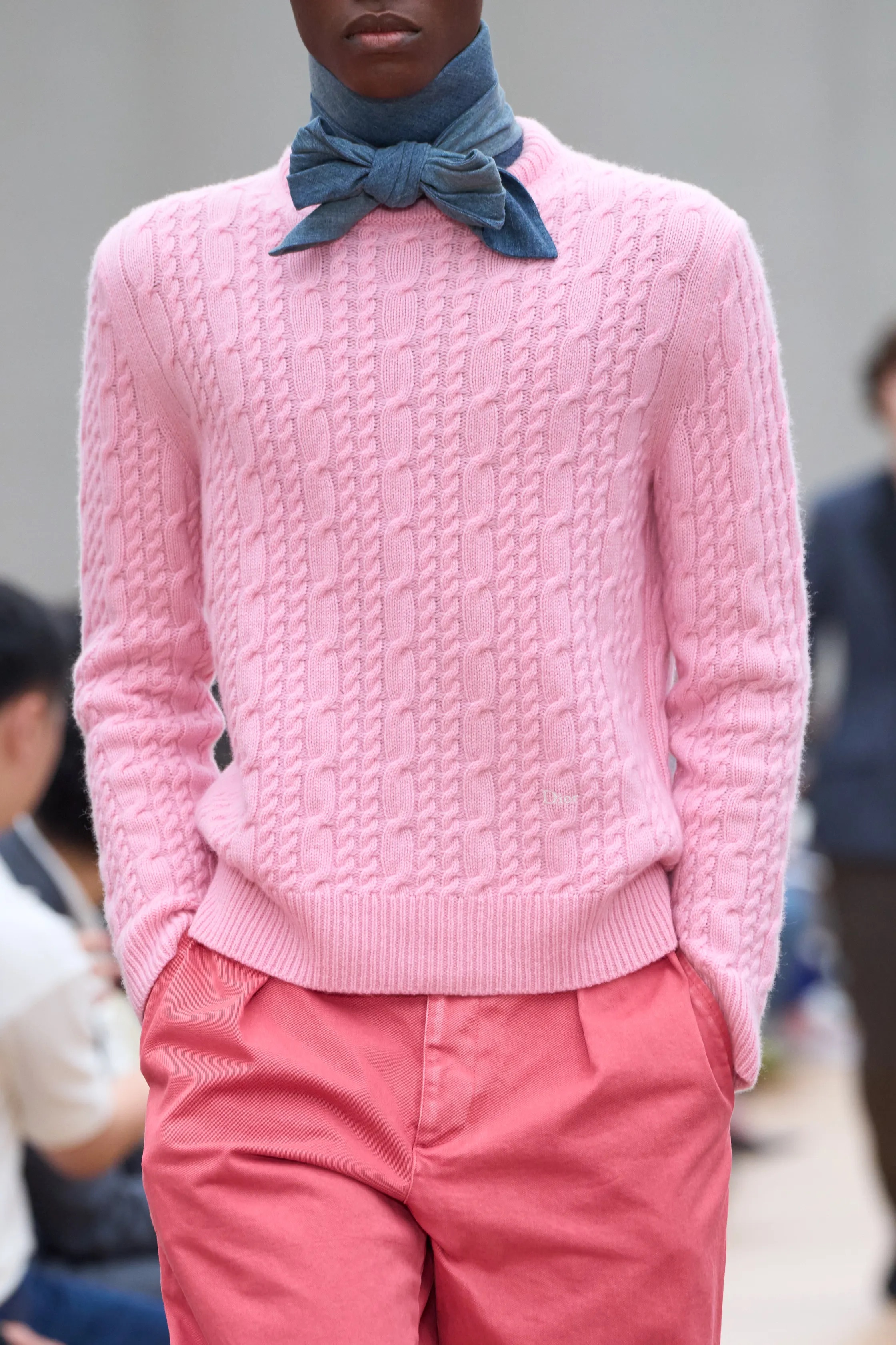 Чему нас научили мужские коллекции сезона весна-лето 2026. Свежие идеи, которые хотим внедрить уже сейчас (фото 51)