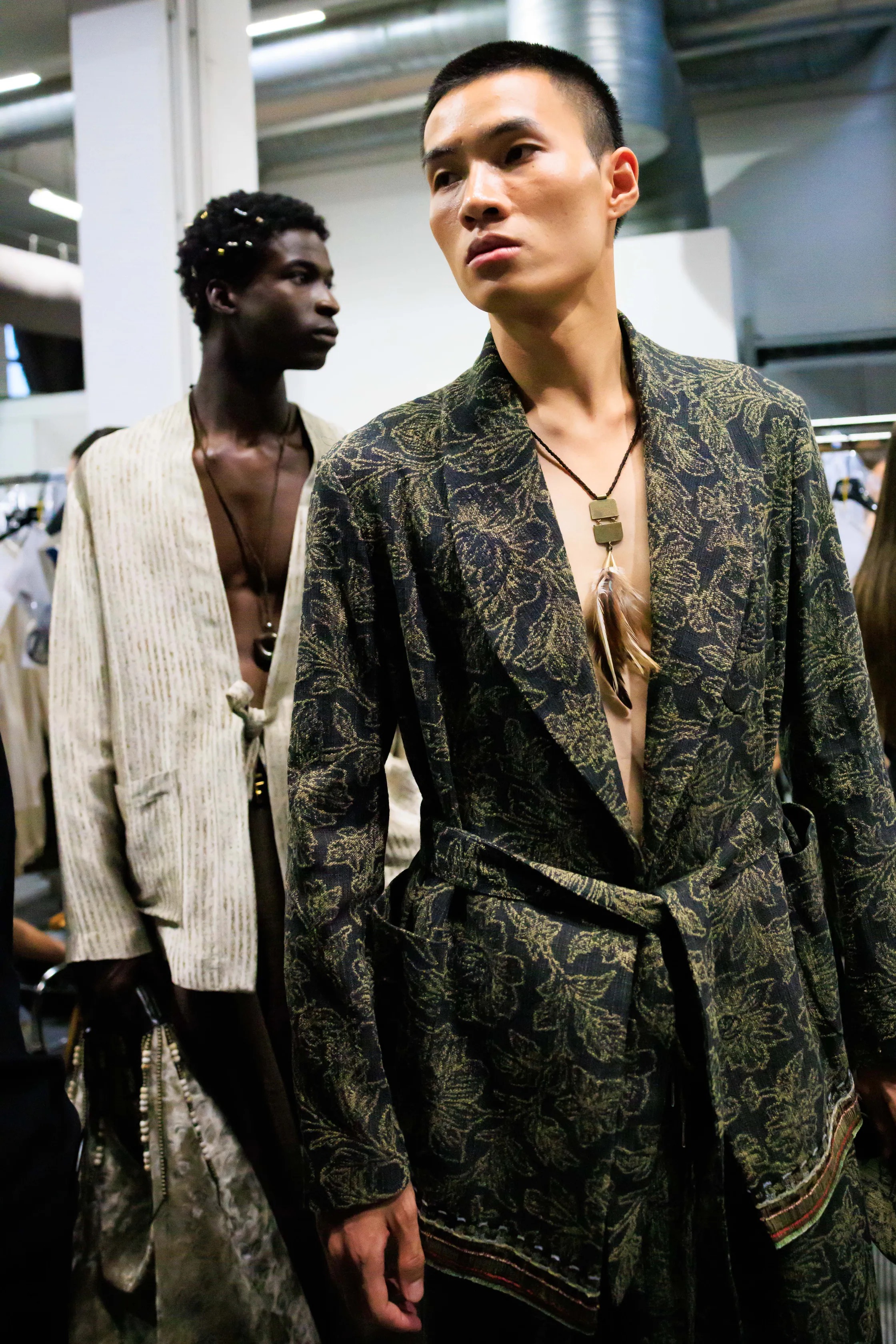 Чему нас научили мужские коллекции сезона весна-лето 2026. Свежие идеи, которые хотим внедрить уже сейчас (фото 59)