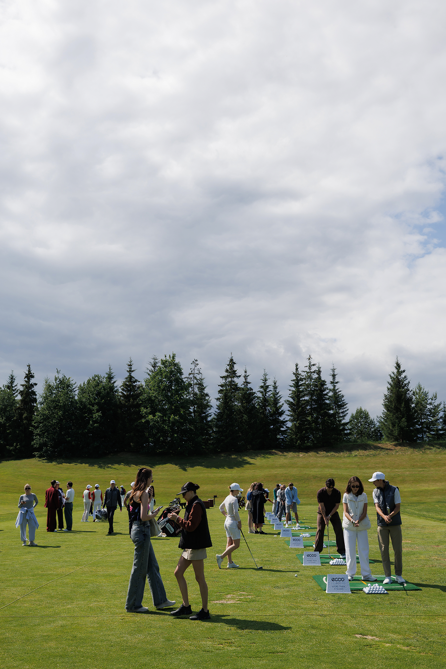 Ecco провел мероприятие по случаю запуска коллекции в гольф-эстетике (фото 10)