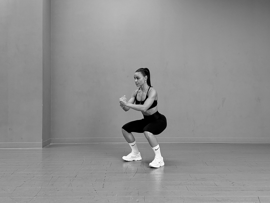 Как сделать зарядку без тренажеров и зала? Показывает тренер (фото 2)