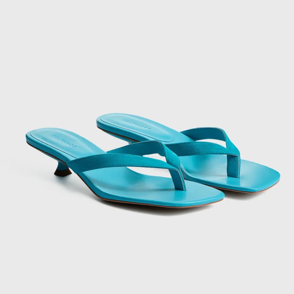 Самая модная обувь лета: 20 пар шлепок, сланцев или вьетнамок (фото 7)