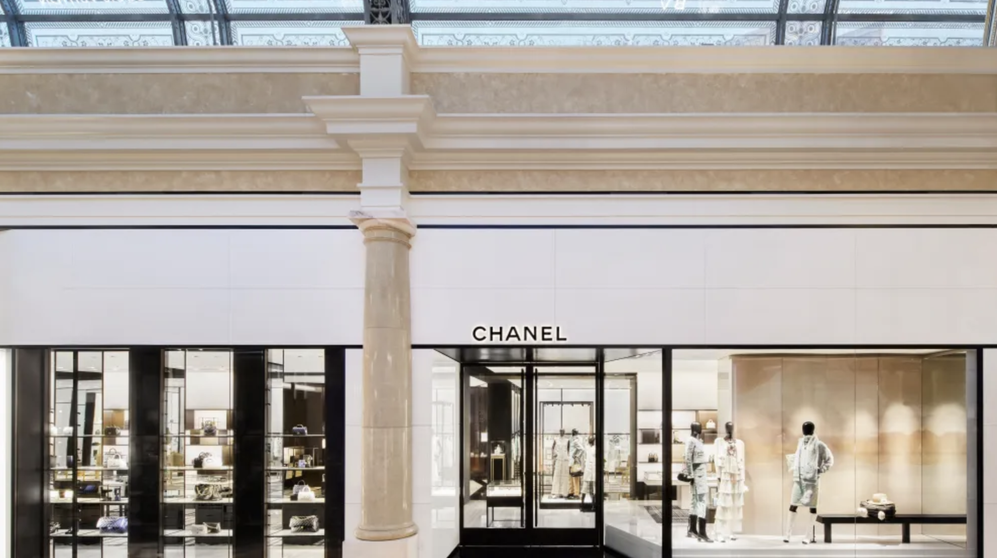 Chanel сообщил об утечке данных клиентов (фото 1)