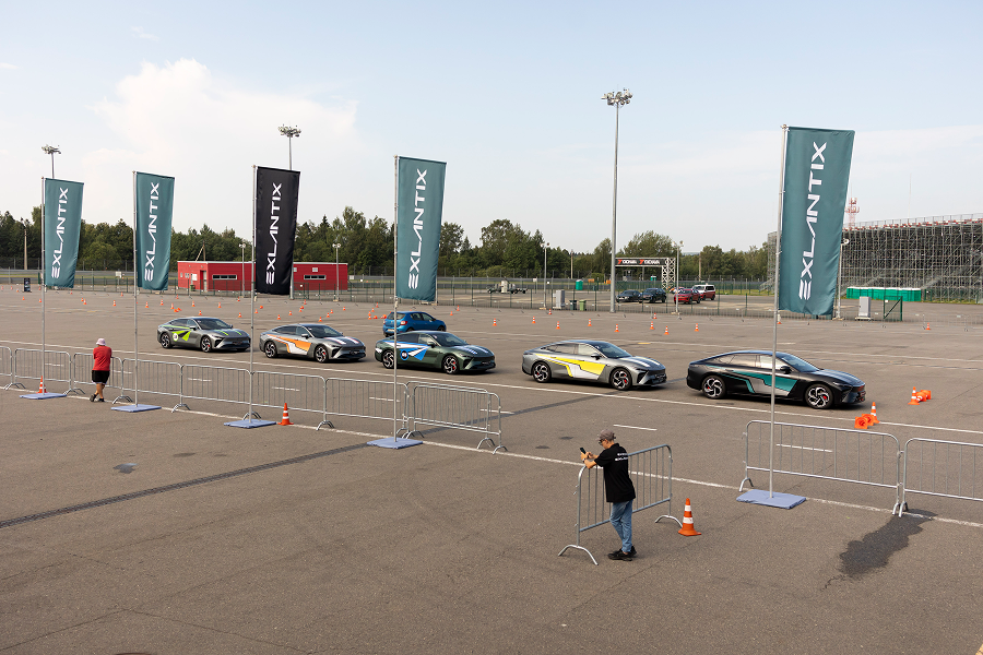 В России состоялся официальный старт продаж Exeed Exlantix ES (фото 17)