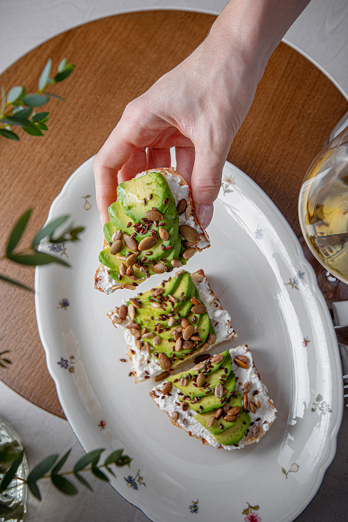 Антон Пинский, Виталий Истомин и Артем Лосев открывают первый AVA Bistro в Санкт-Петербурге (фото 5)