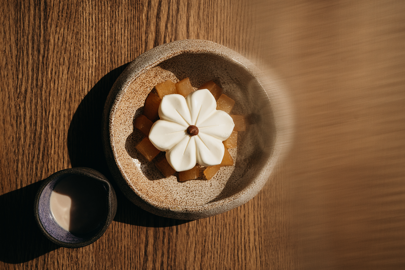 Новости ресторанов: сангрия с ананасом, креветки харумаки и вырезка с баклажаном (фото 12)