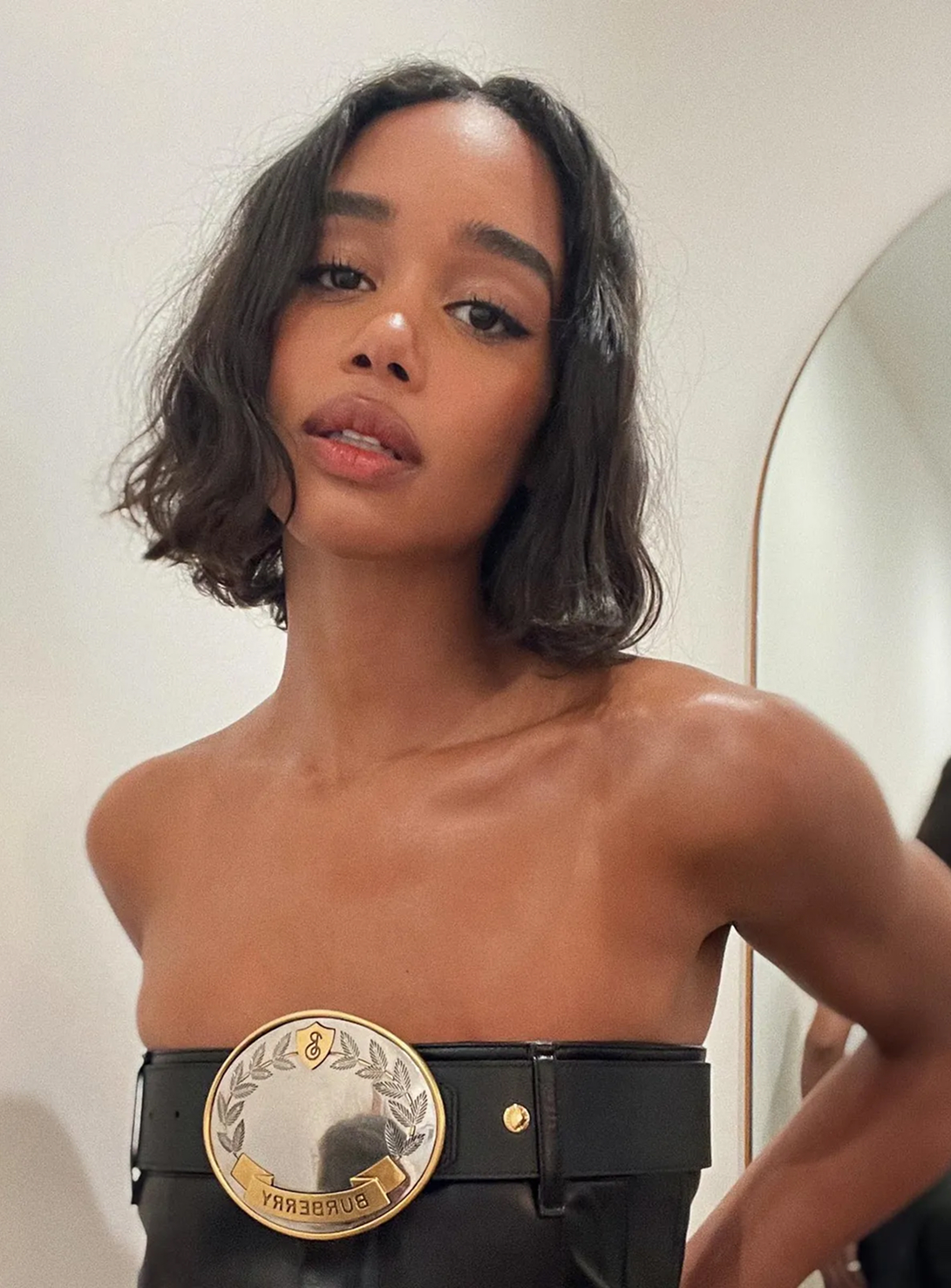 Самая актуальная стрижка этого лета? Конечно, soft bob, как у Эльзы Хоск (фото 4)