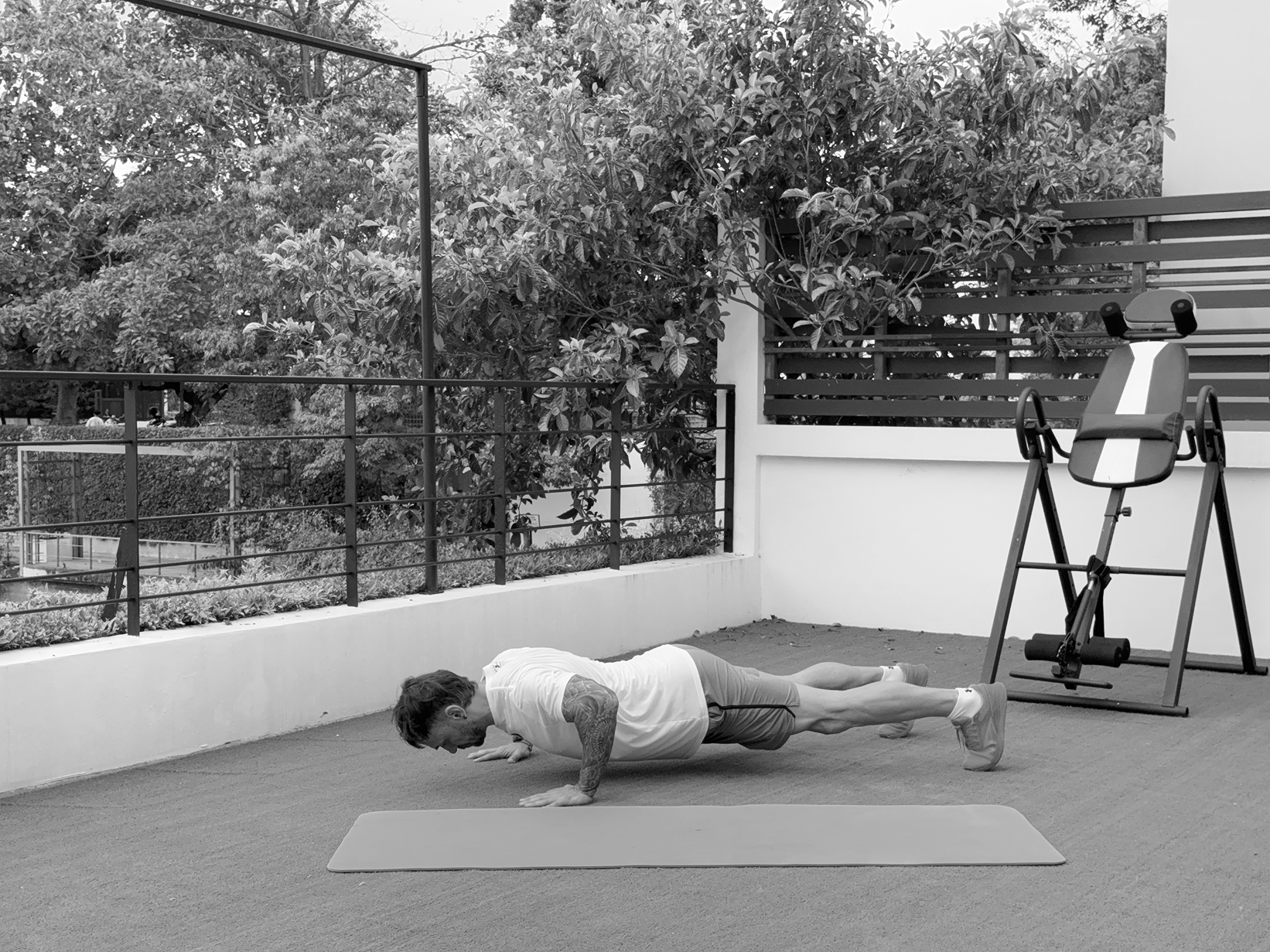 Как эффективно тренироваться с собственным весом? Показывает тренер (фото 5)