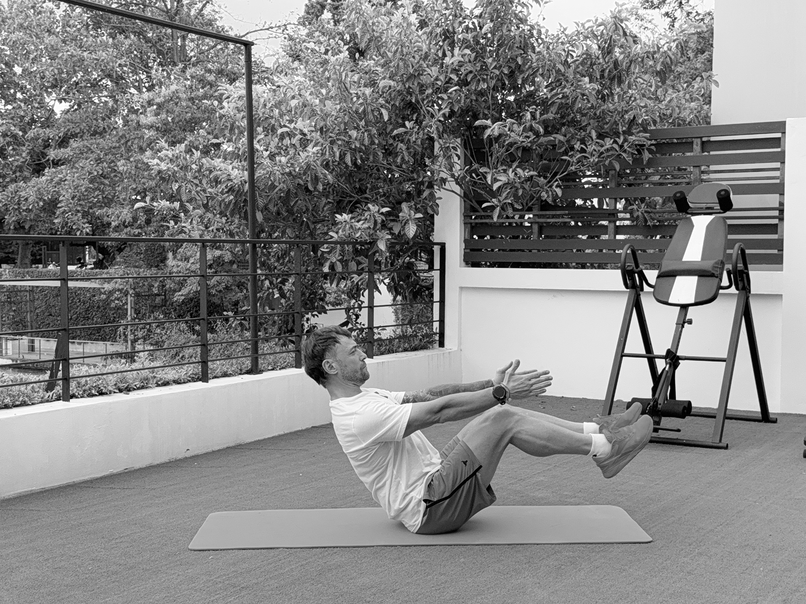 Как эффективно тренироваться с собственным весом? Показывает тренер (фото 6)