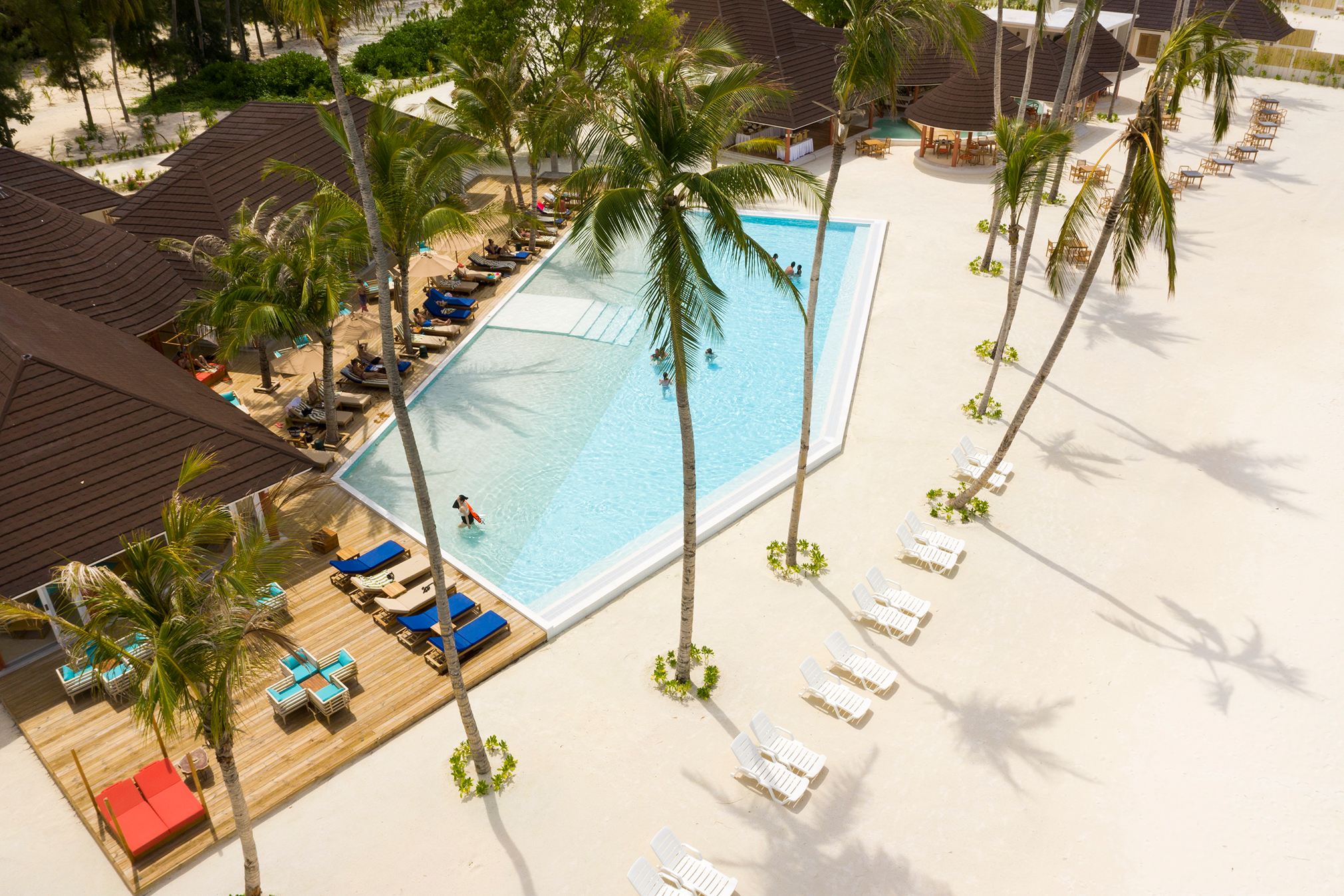 Искать сокровища, смотреть на акул, заниматься серфингом: зачем ехать на курорт Sun Siyam OlhuvelI (фото 8)