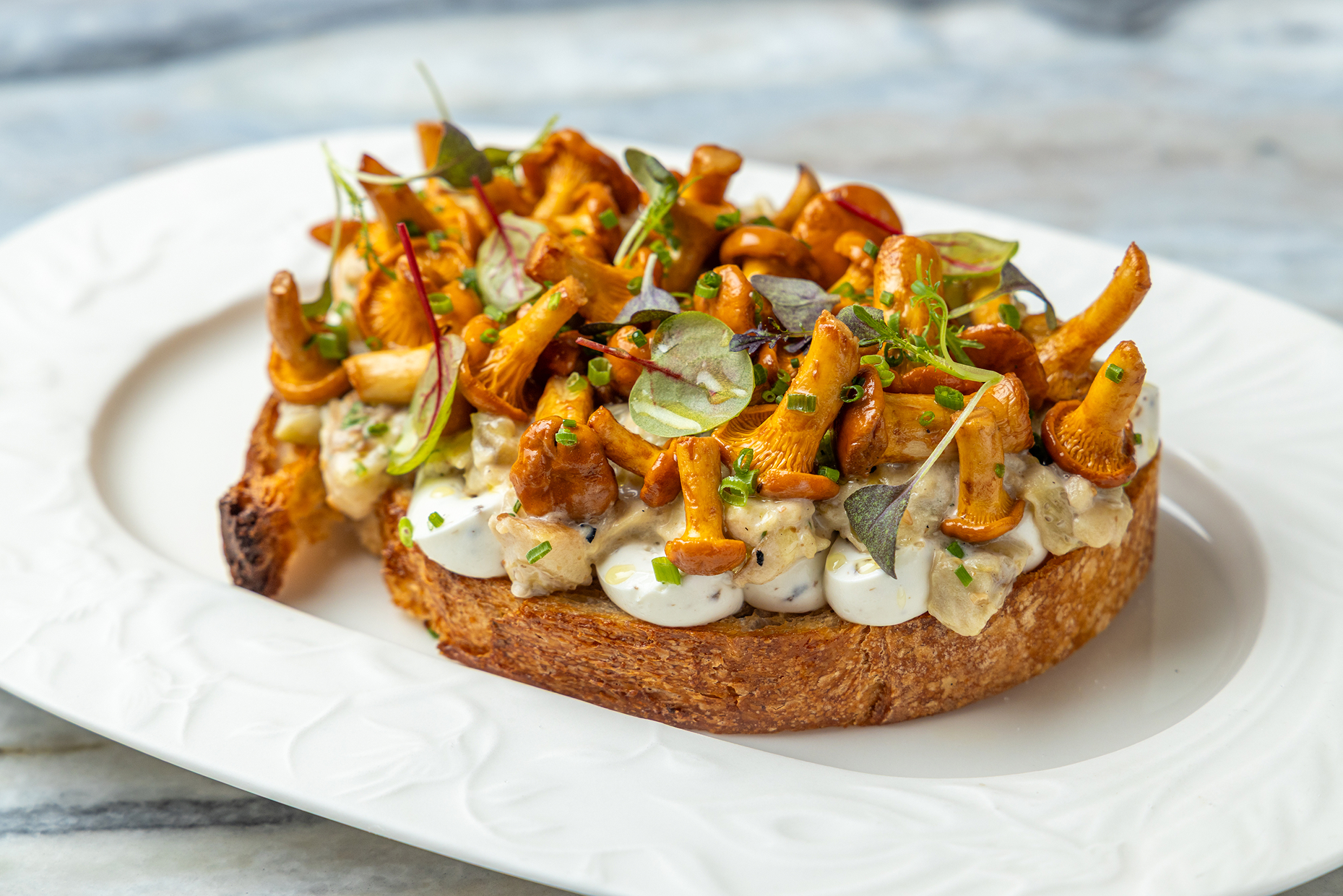 Новости ресторанов: лингвини с лисичками, карпаччо из оленины и салат с раками (фото 2)