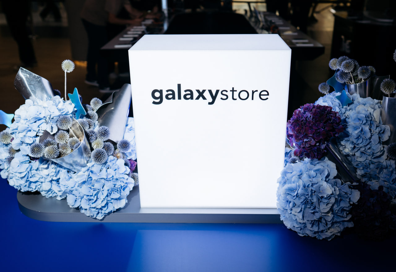 Samsung представил новый игровой монитор Odyssey 3D (фото 5)