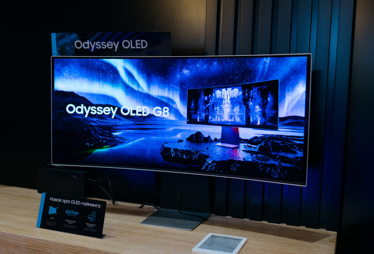 Samsung представил новый игровой монитор Odyssey 3D (фото 4)