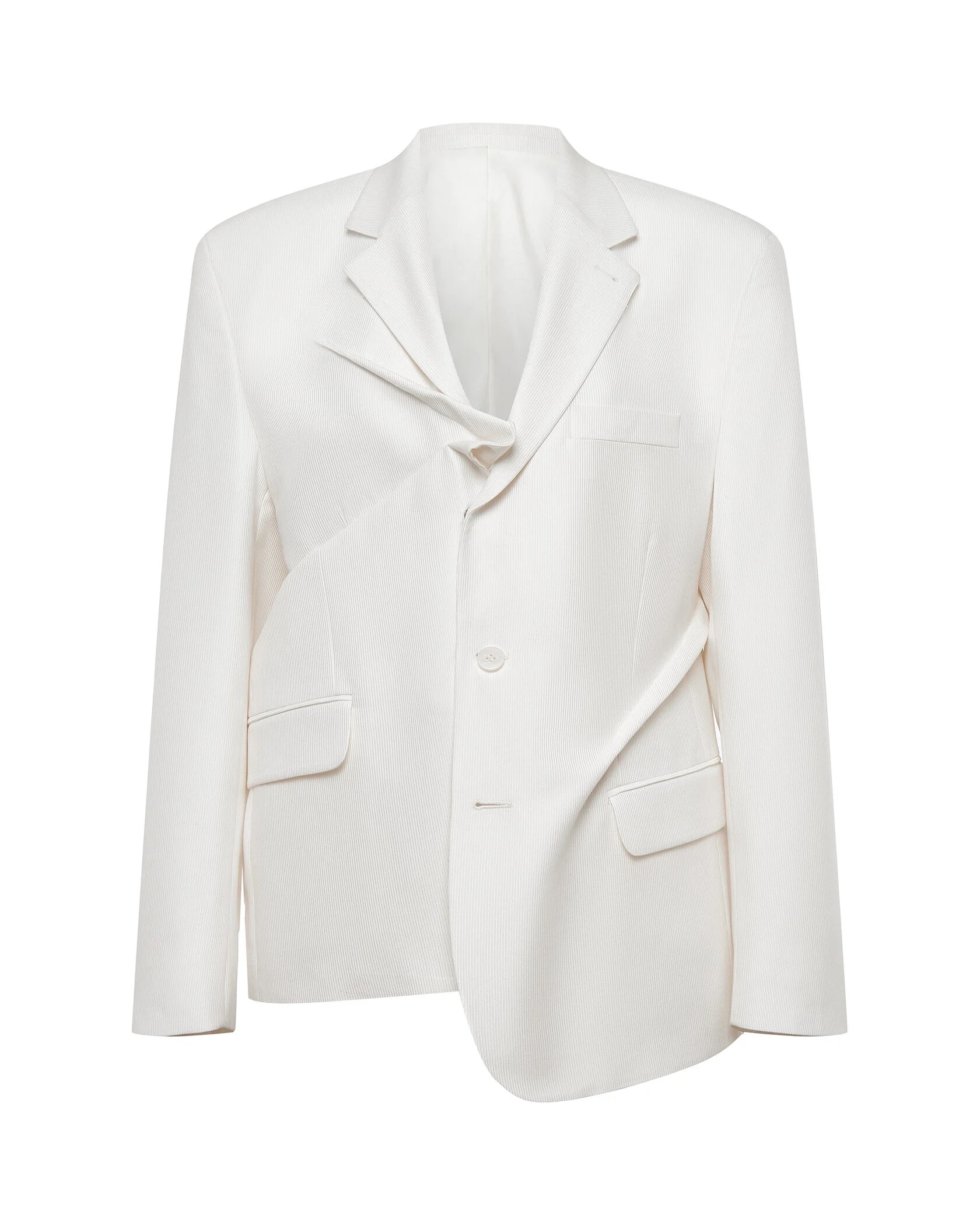 Широко мыслим: 24 жакета с акцентными плечами (фото 21)