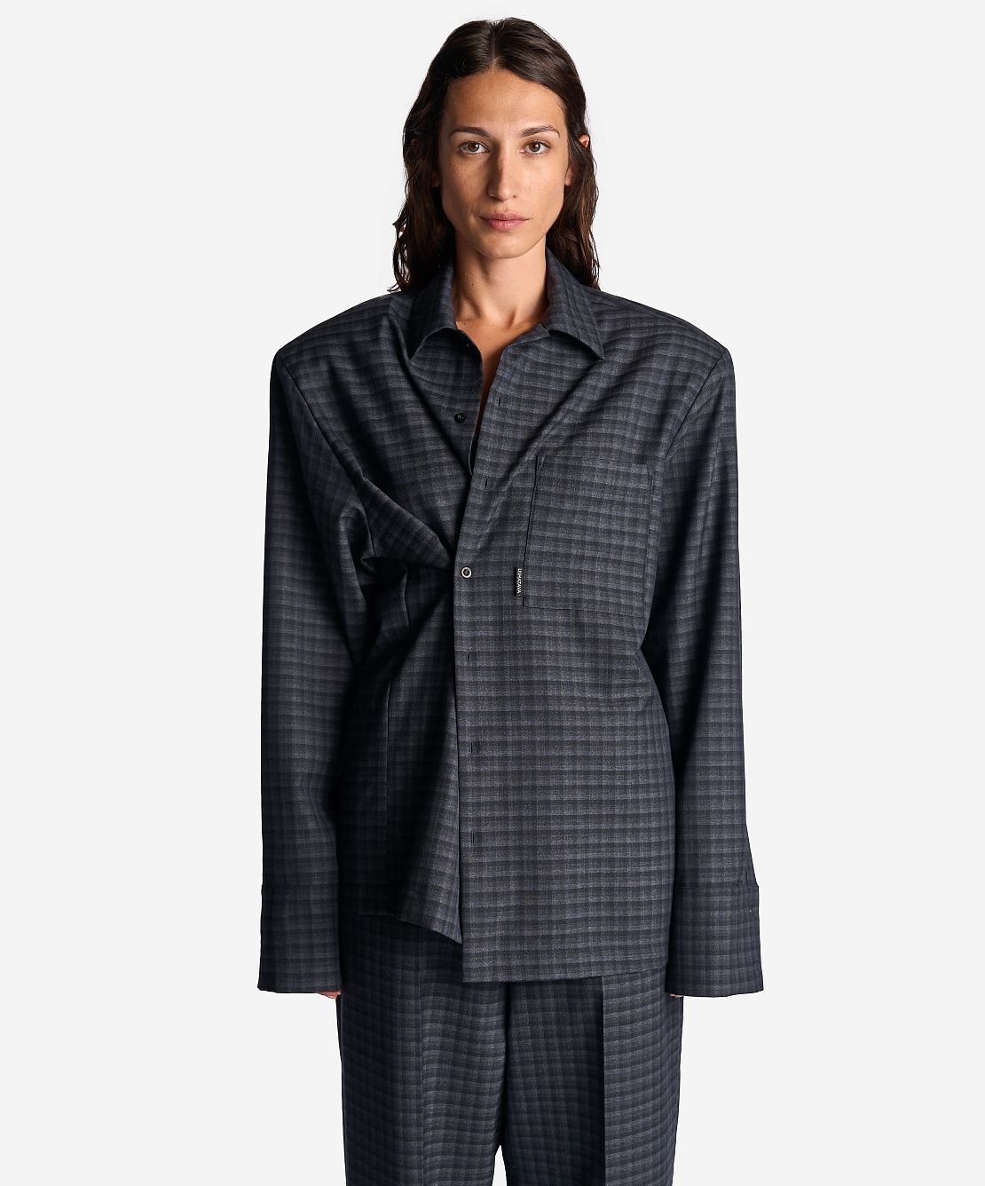 Широко мыслим: 24 жакета с акцентными плечами (фото 1)