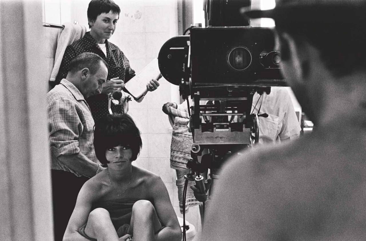 Выходит книга о французской актрисе Брижит Бардо (фото 2)