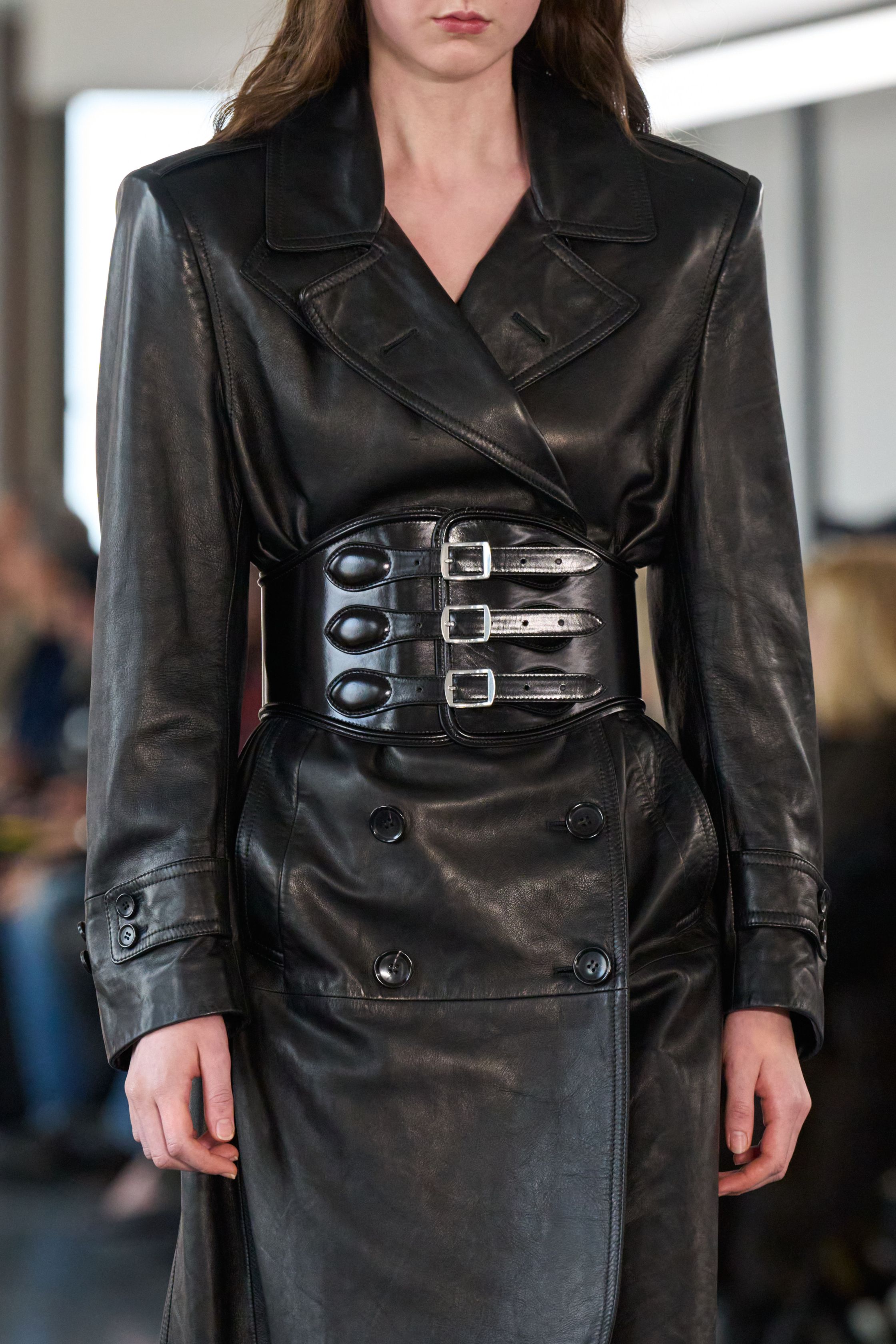 Самые модные аксессуары осень-зима 2025. Выбор BURO. (фото 2)