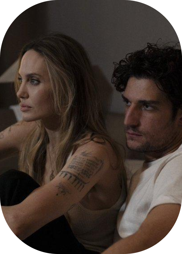 6 красивых премьер осени. Эти фильмы стоит посмотреть, в том числе ради костюмов (фото 2)