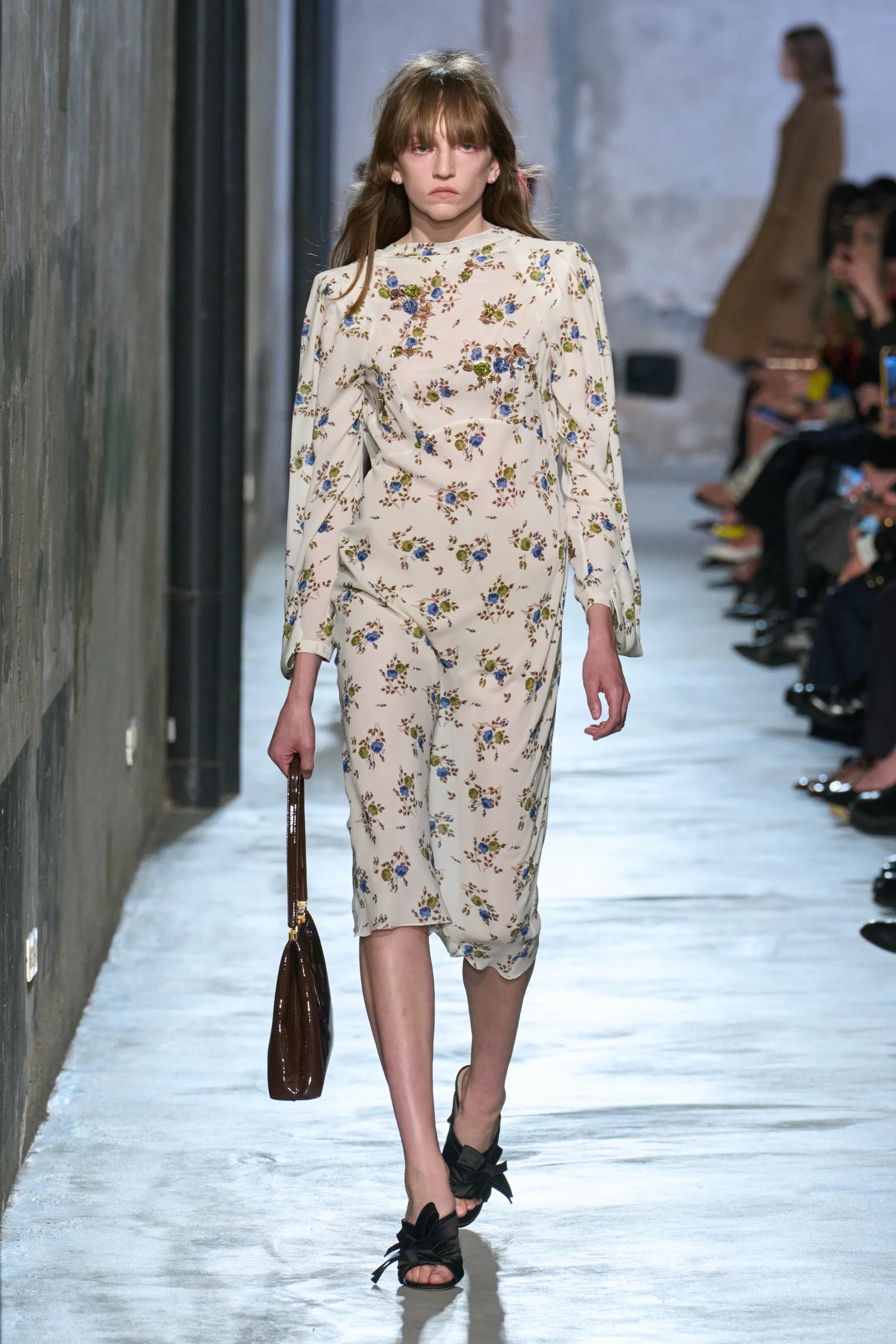 Анималистичный, клетка и полоски: самые модные принты осень-зима 2025 (фото 21)