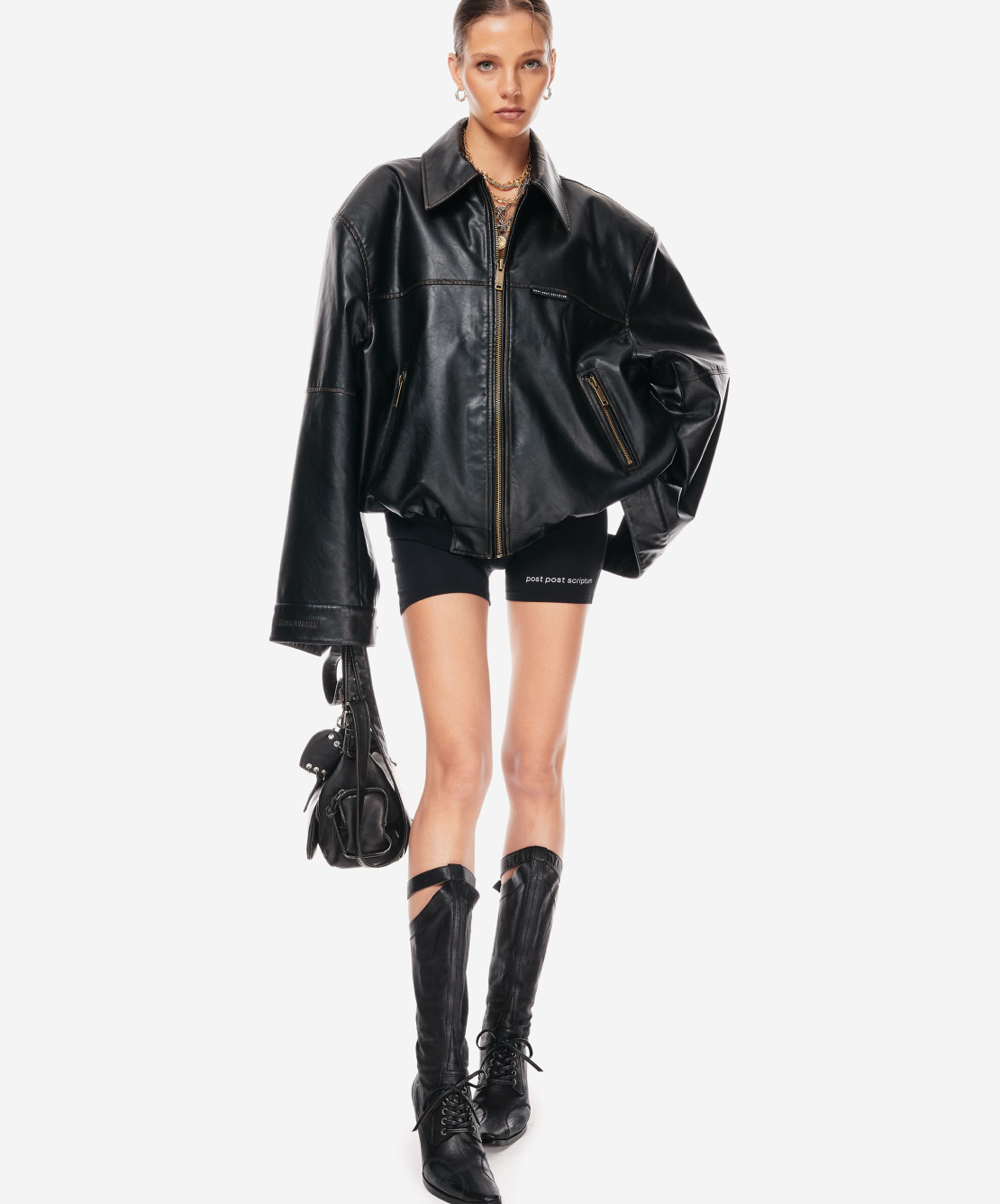 Необычные пальто и ветровки в духе Prada: верхняя одежда на осень от локальных брендов (фото 26)