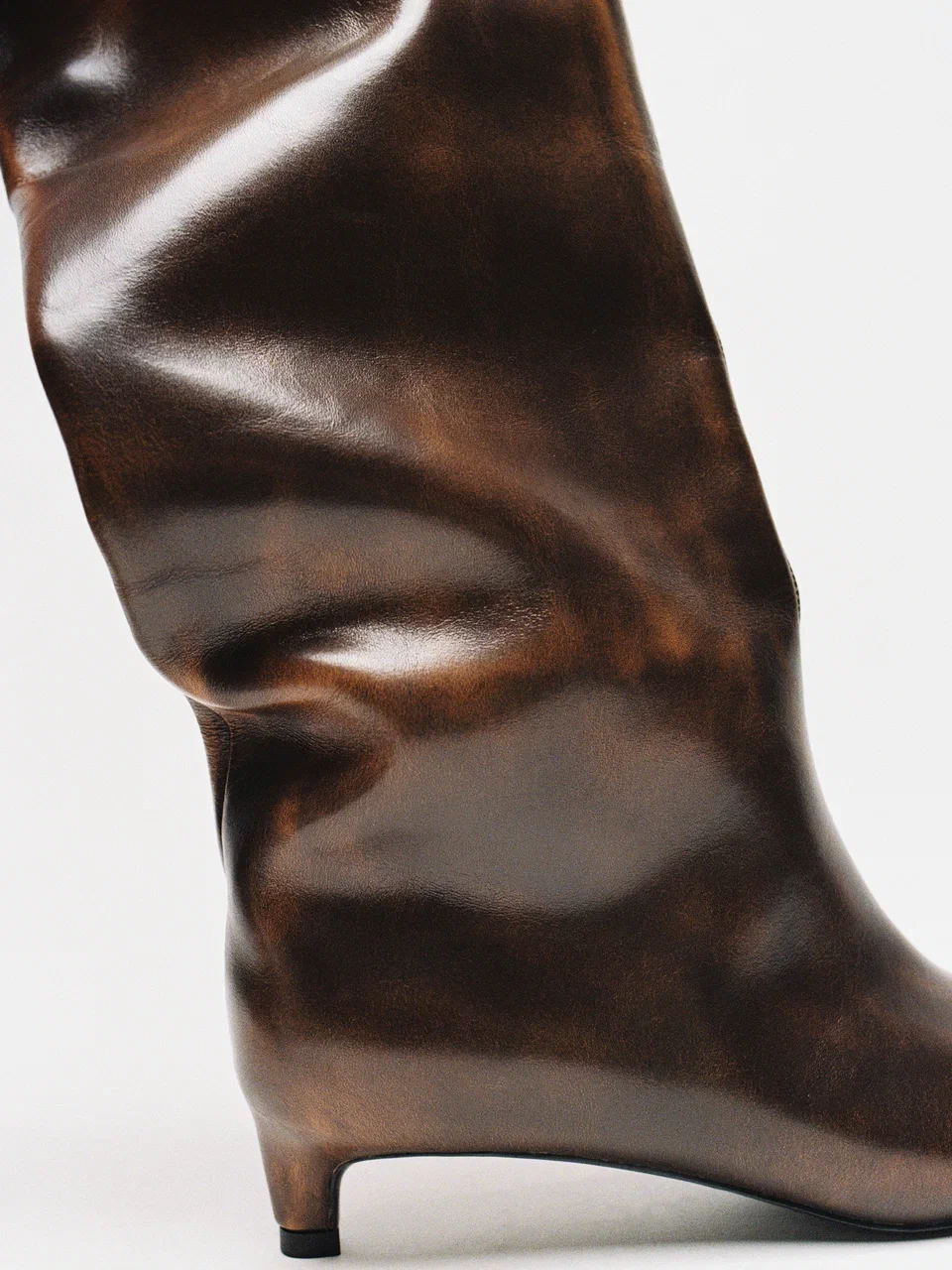 Askent представил первую коллекцию обуви (фото 2)