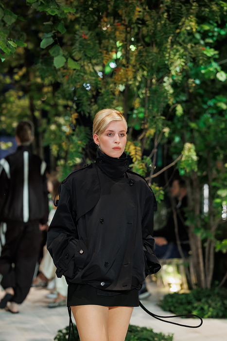 Советская эстетика и гламурные нулевые: чем запомнилась Неделя моды в Москве (фото 13)