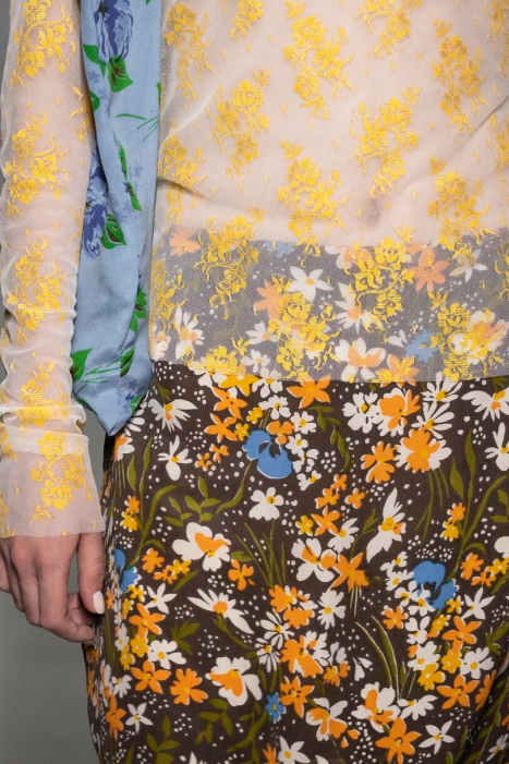 Советская эстетика и гламурные нулевые: чем запомнилась Неделя моды в Москве (фото 25)