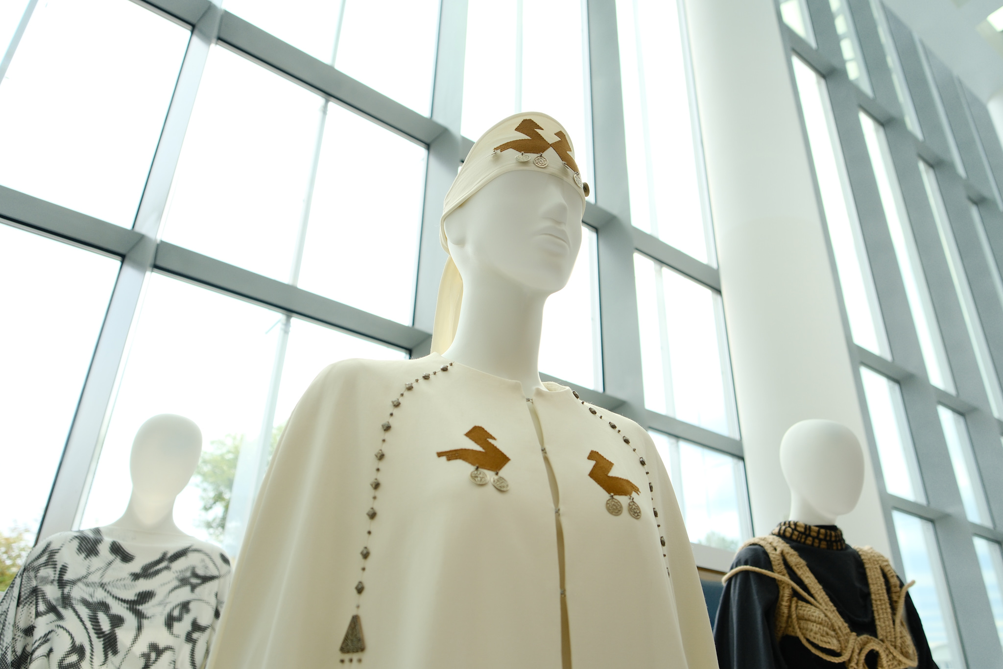 Советская эстетика и гламурные нулевые: чем запомнилась Неделя моды в Москве (фото 41)