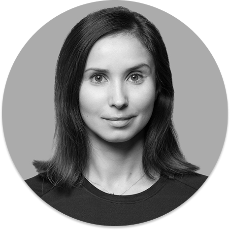 Какие асаны из йоги можно выполнять утром? Показывает тренер (фото 1)