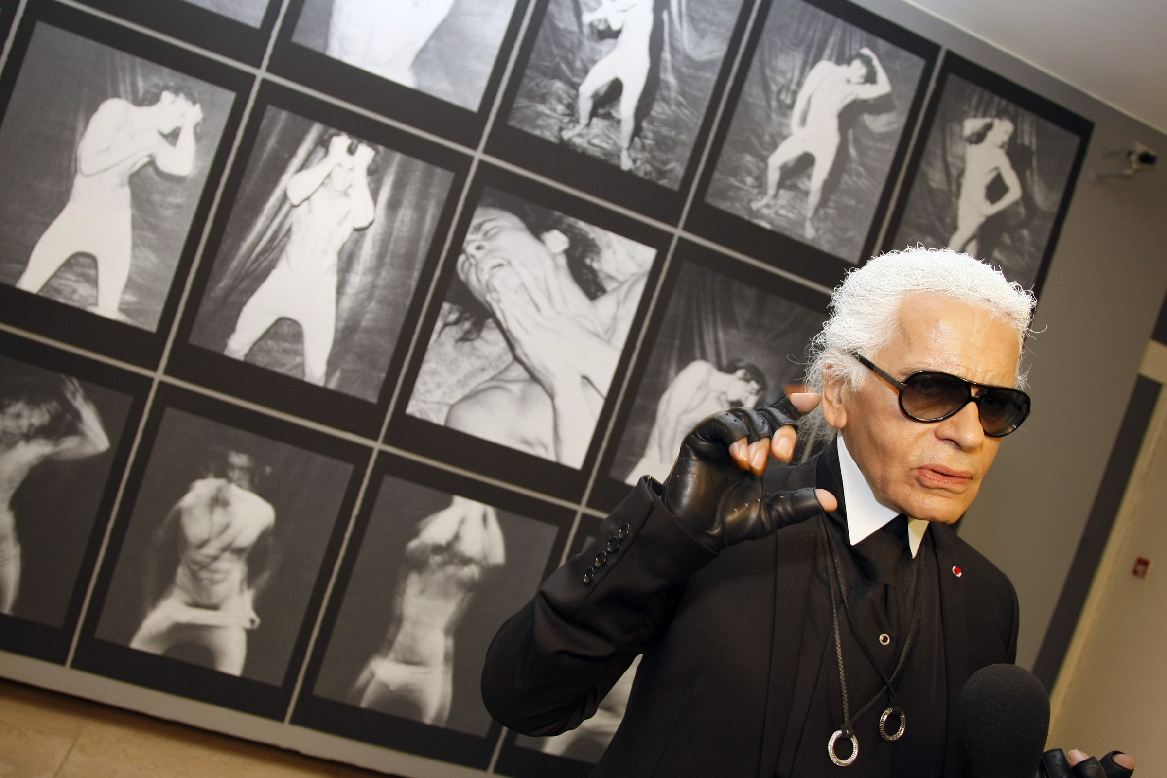 «Прощать слишком легко. Я могу забыть, но никогда не прощу»: 20 цитат Карла Лагерфельда (фото 6)