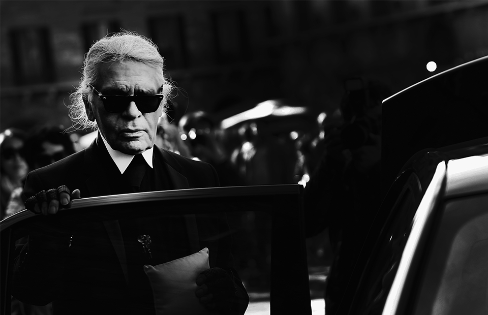 «Прощать слишком легко. Я могу забыть, но никогда не прощу»: 20 цитат Карла Лагерфельда (фото 1)