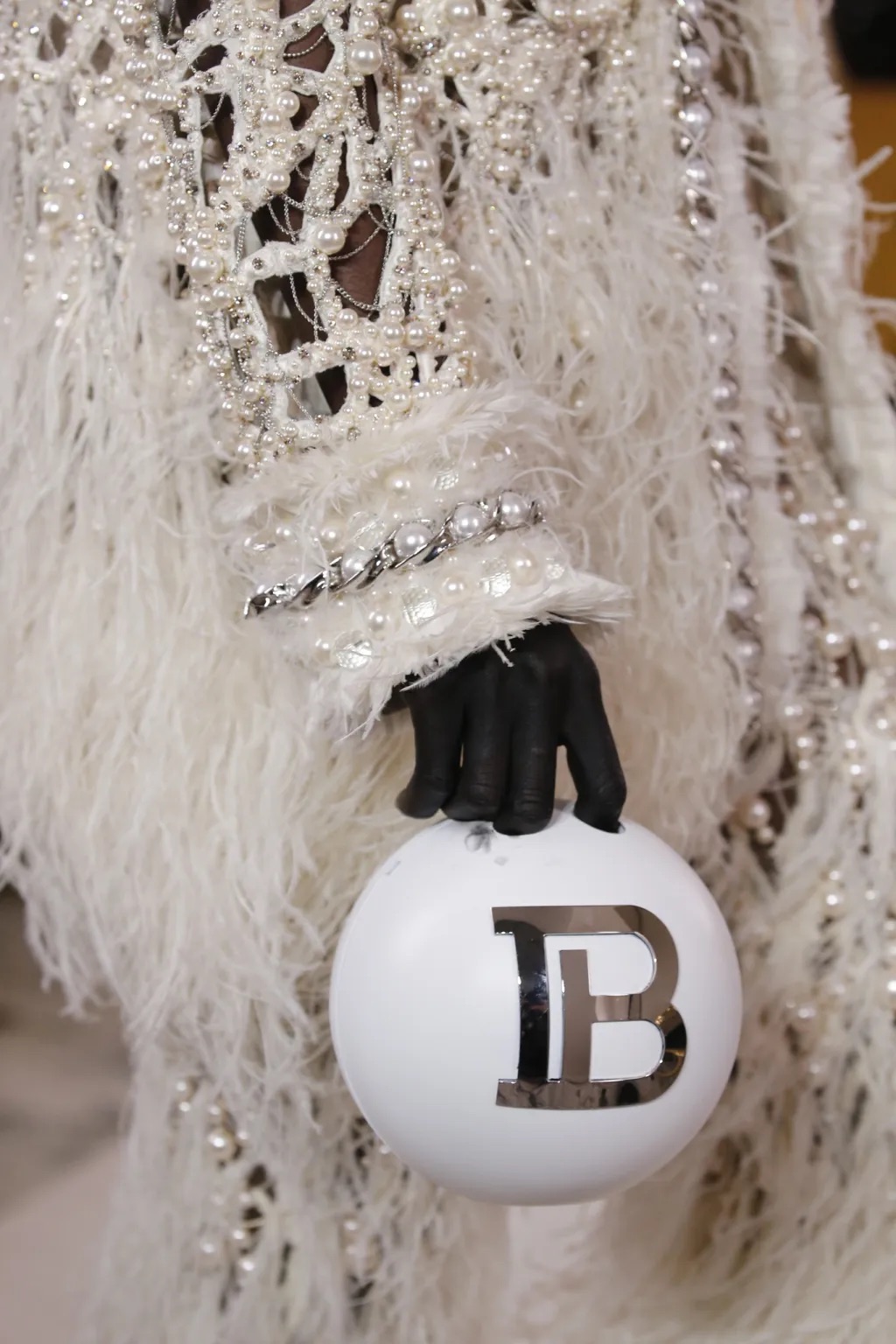 Дружба с Бейонсе, высокие технологии и не только: 7 причин успеха Оливье Рустена в Balmain (фото 8)