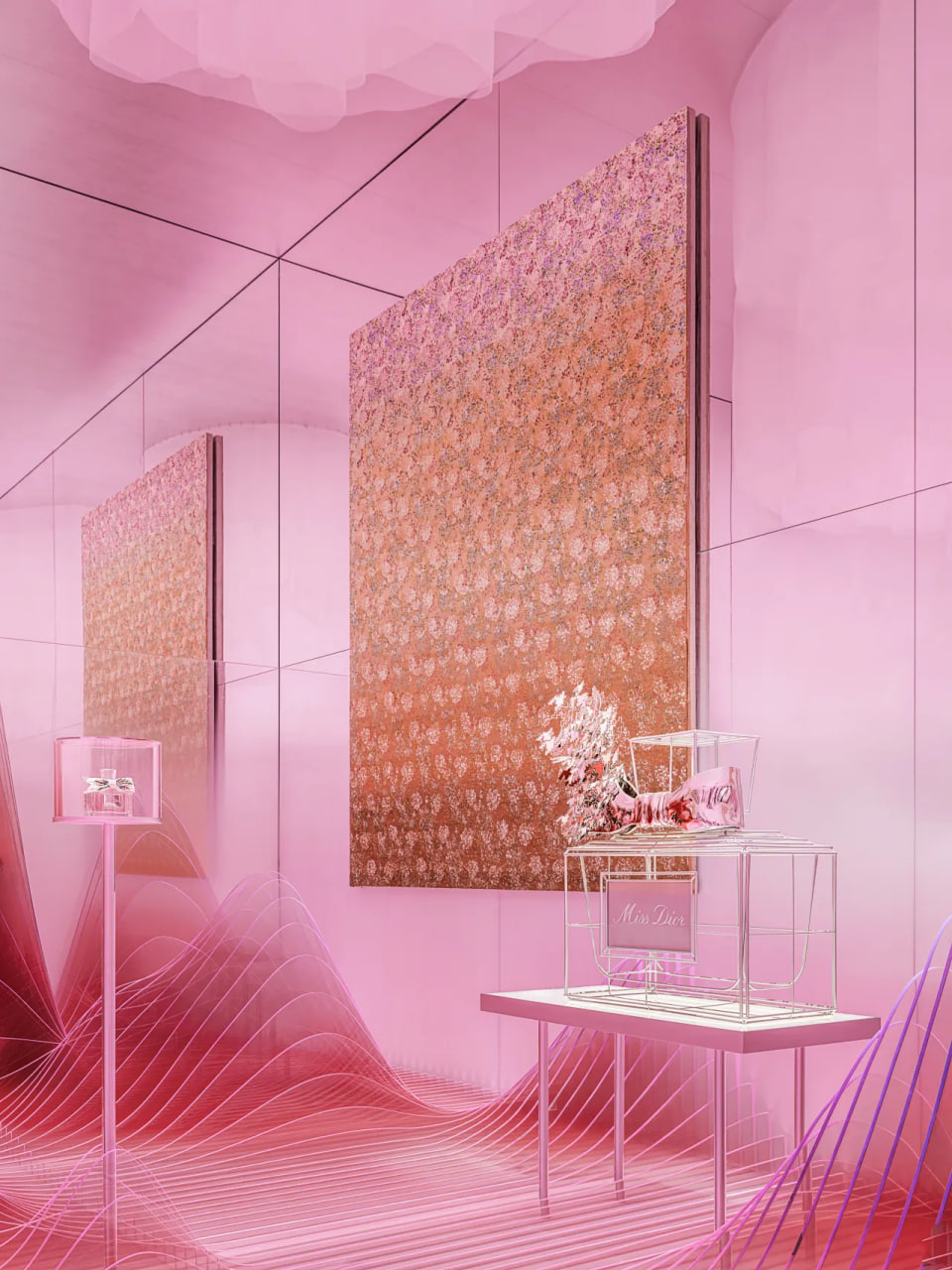 В Шанхае открылась выставка Miss Dior (фото 5)