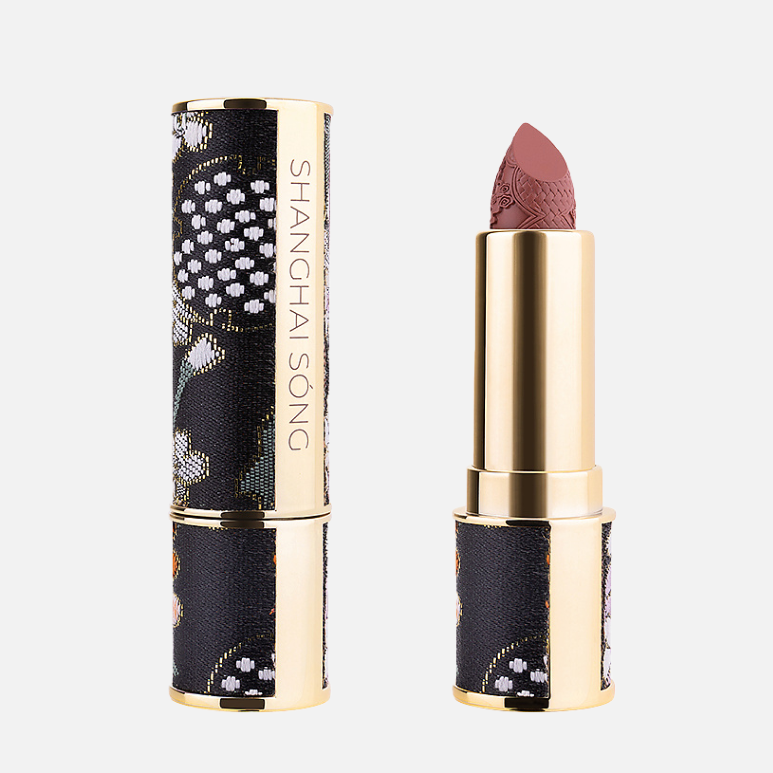 В кофейном, темно-вишневом и цвете спелой клюквы: помады, масла и блески для губ на осень 2025 (фото 9)