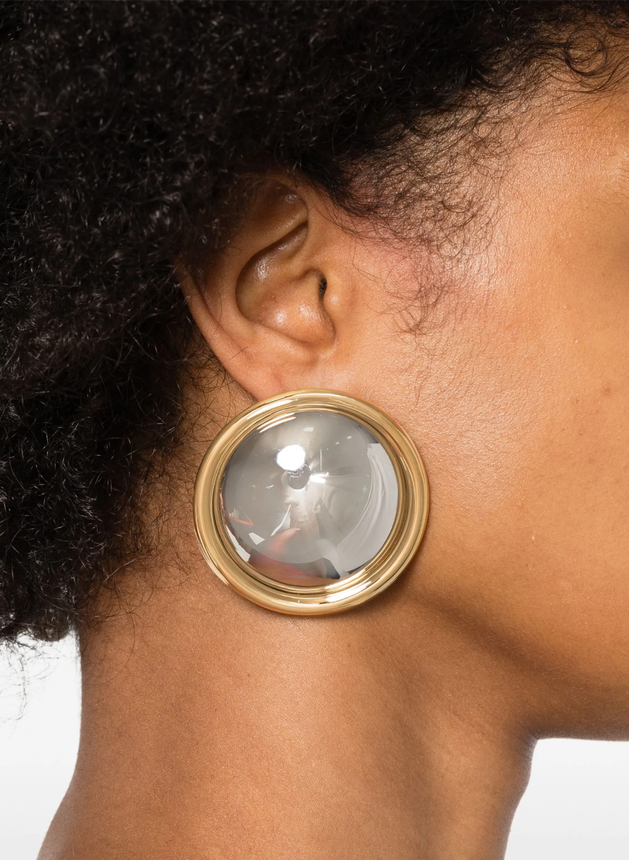 Крупный жемчуг, подвески-объекты и другие бижу-тренды осеннего сезона, которые нельзя пропустить (фото 6)